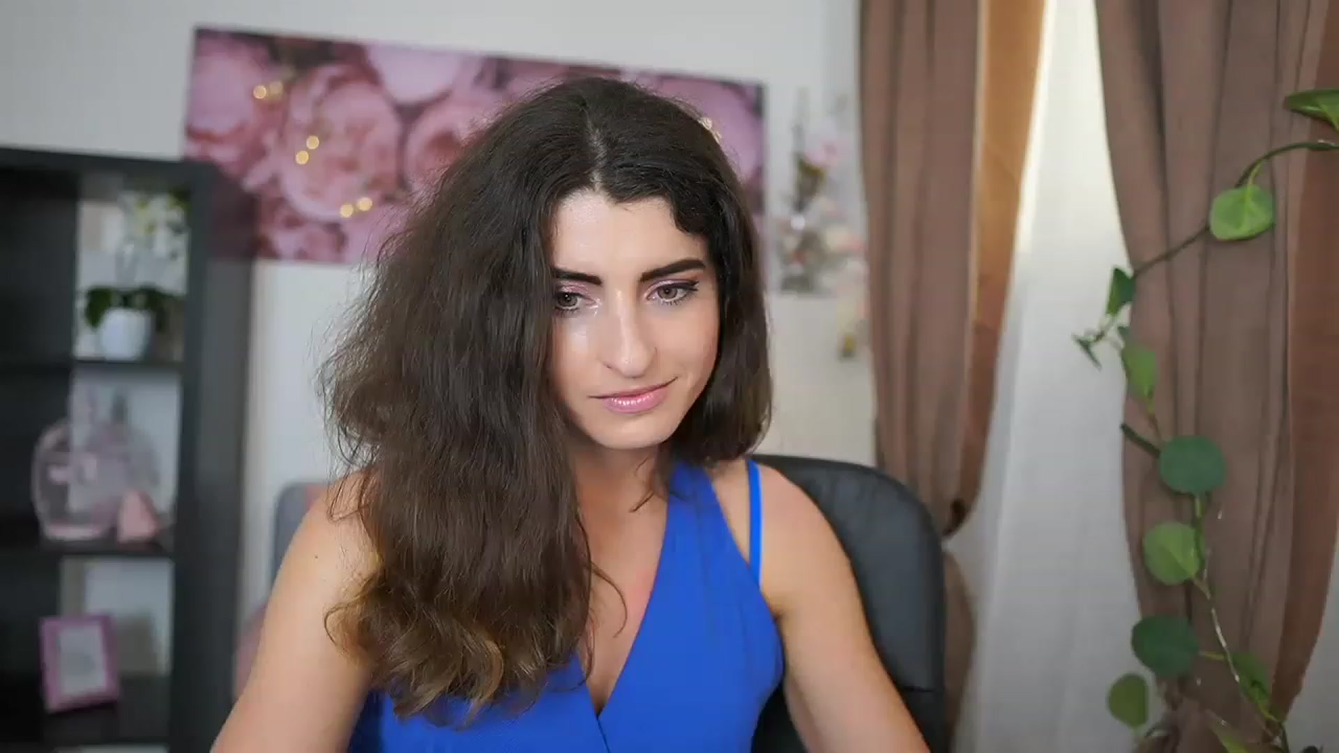 Gallery image thumbnail from EVA__LOVIA_'s myfreecams stream on, 07/08/2023, 14:26 image 18 of 20