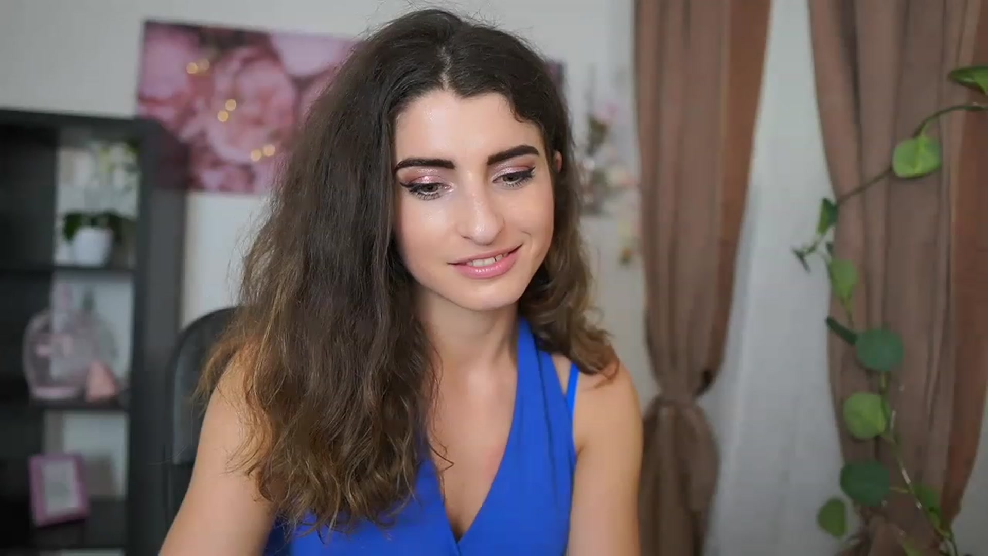 Gallery image thumbnail from EVA__LOVIA_'s myfreecams stream on, 07/08/2023, 15:59 image 17 of 20