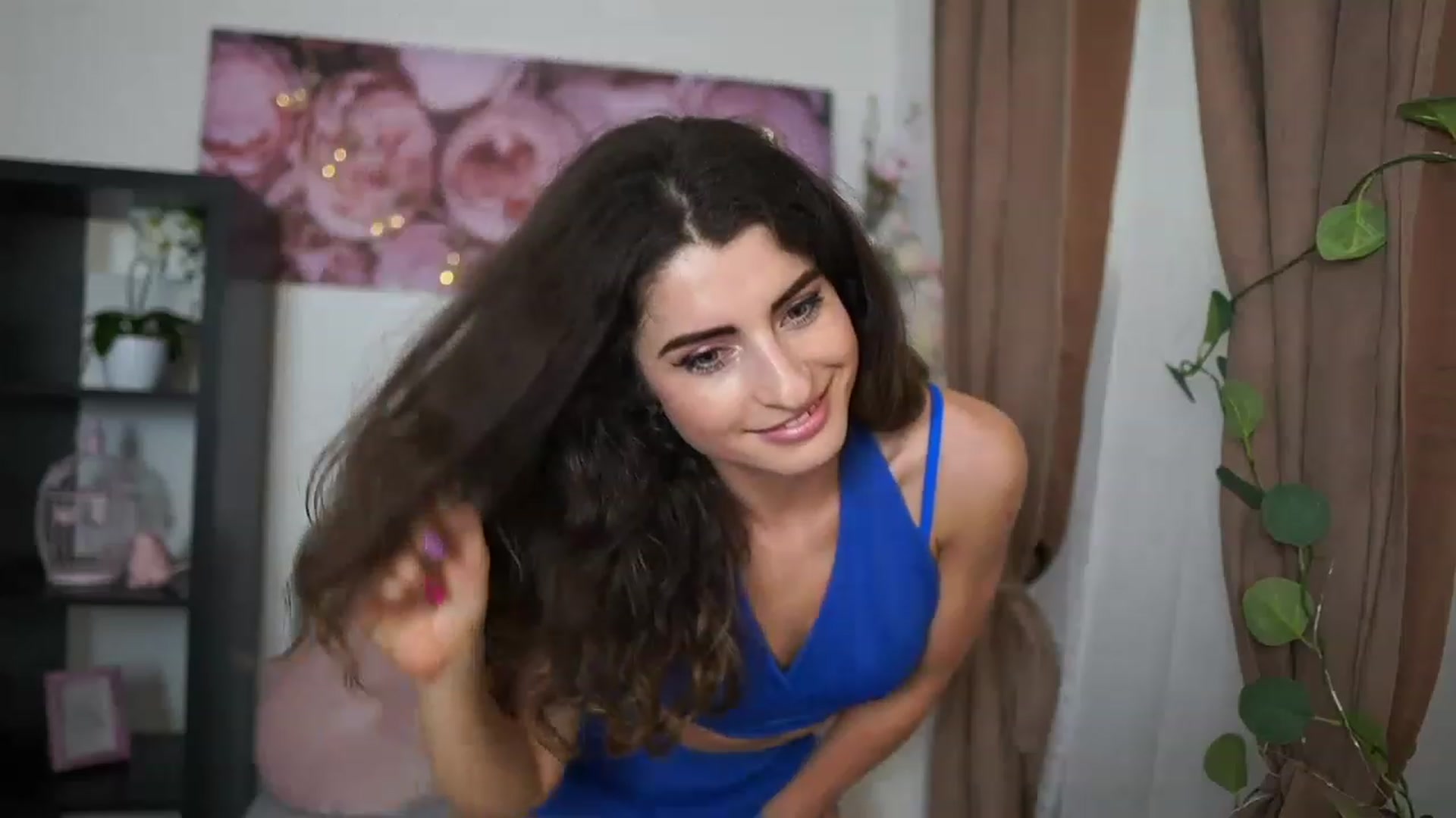 Gallery image thumbnail from EVA__LOVIA_'s myfreecams stream on, 07/08/2023, 15:59 image 19 of 20