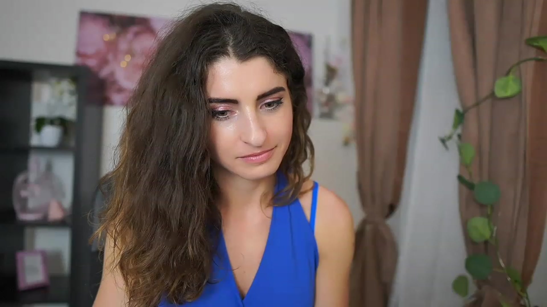 Gallery image thumbnail from EVA__LOVIA_'s myfreecams stream on, 07/08/2023, 18:25 image 4 of 20