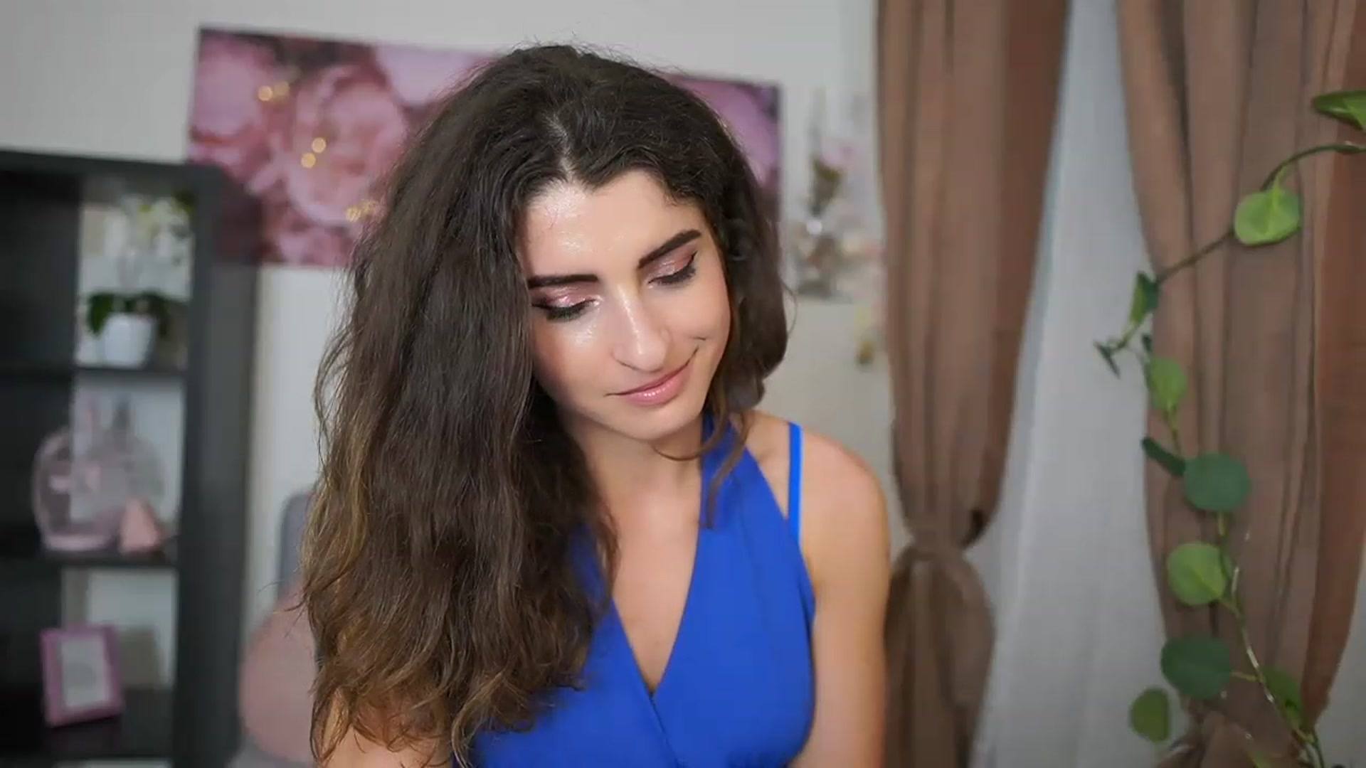 Gallery image thumbnail from EVA__LOVIA_'s myfreecams stream on, 07/08/2023, 18:25 image 9 of 20