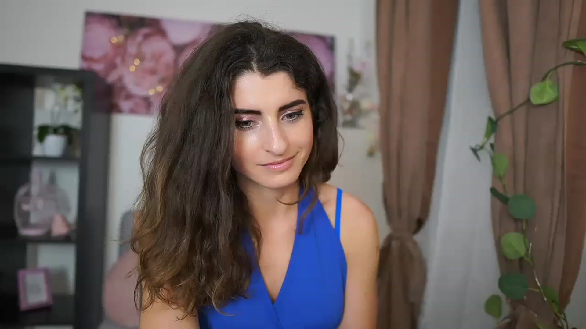 Gallery image thumbnail from EVA__LOVIA_'s myfreecams stream on, 07/08/2023, 18:25 image 13 of 20