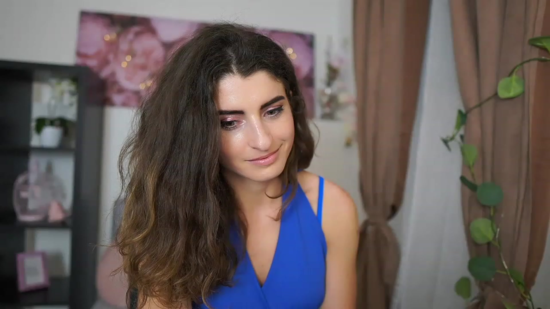Gallery image thumbnail from EVA__LOVIA_'s myfreecams stream on, 07/08/2023, 18:25 image 16 of 20