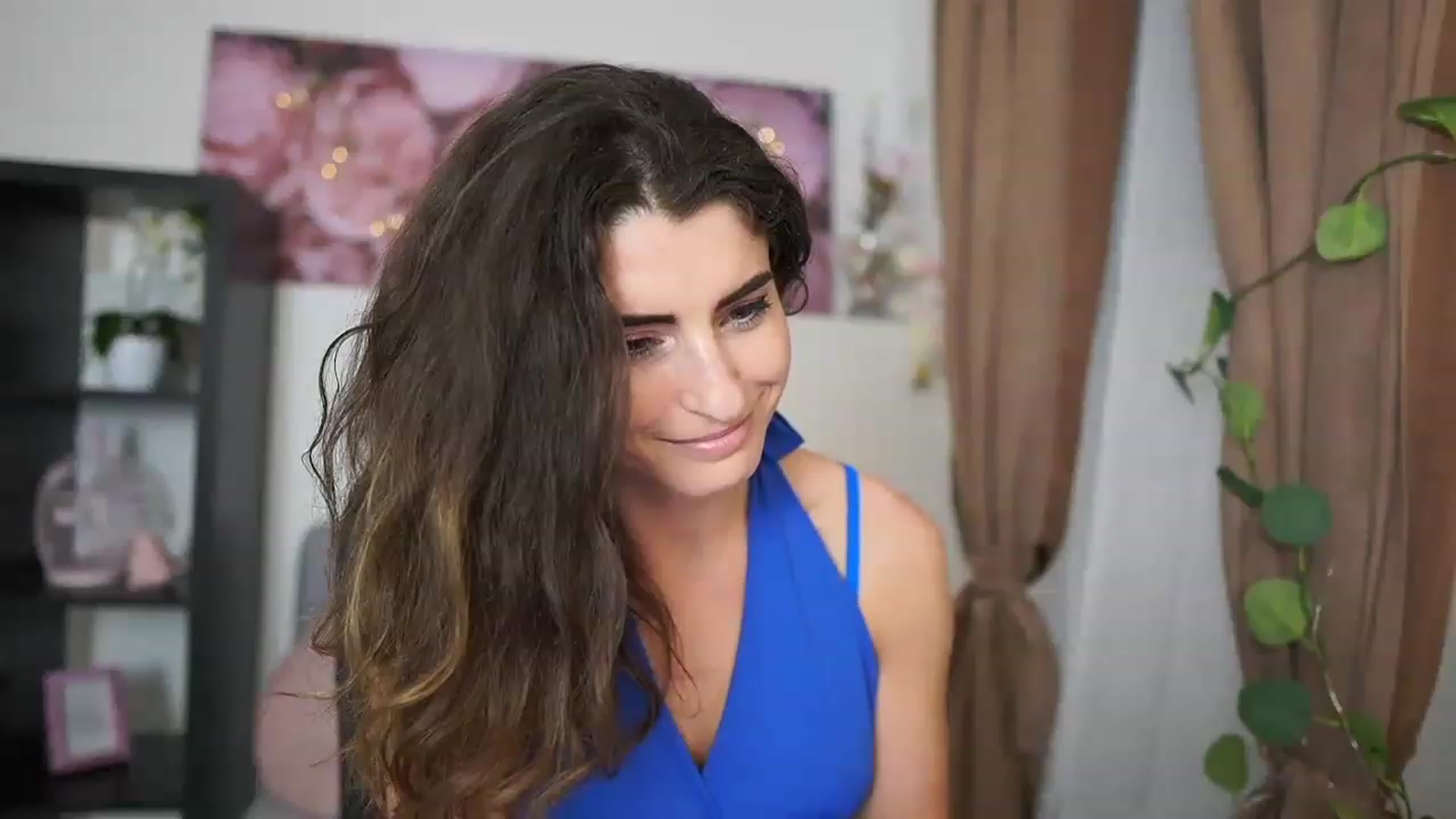 Gallery image thumbnail from EVA__LOVIA_'s myfreecams stream on, 07/08/2023, 18:25 image 20 of 20