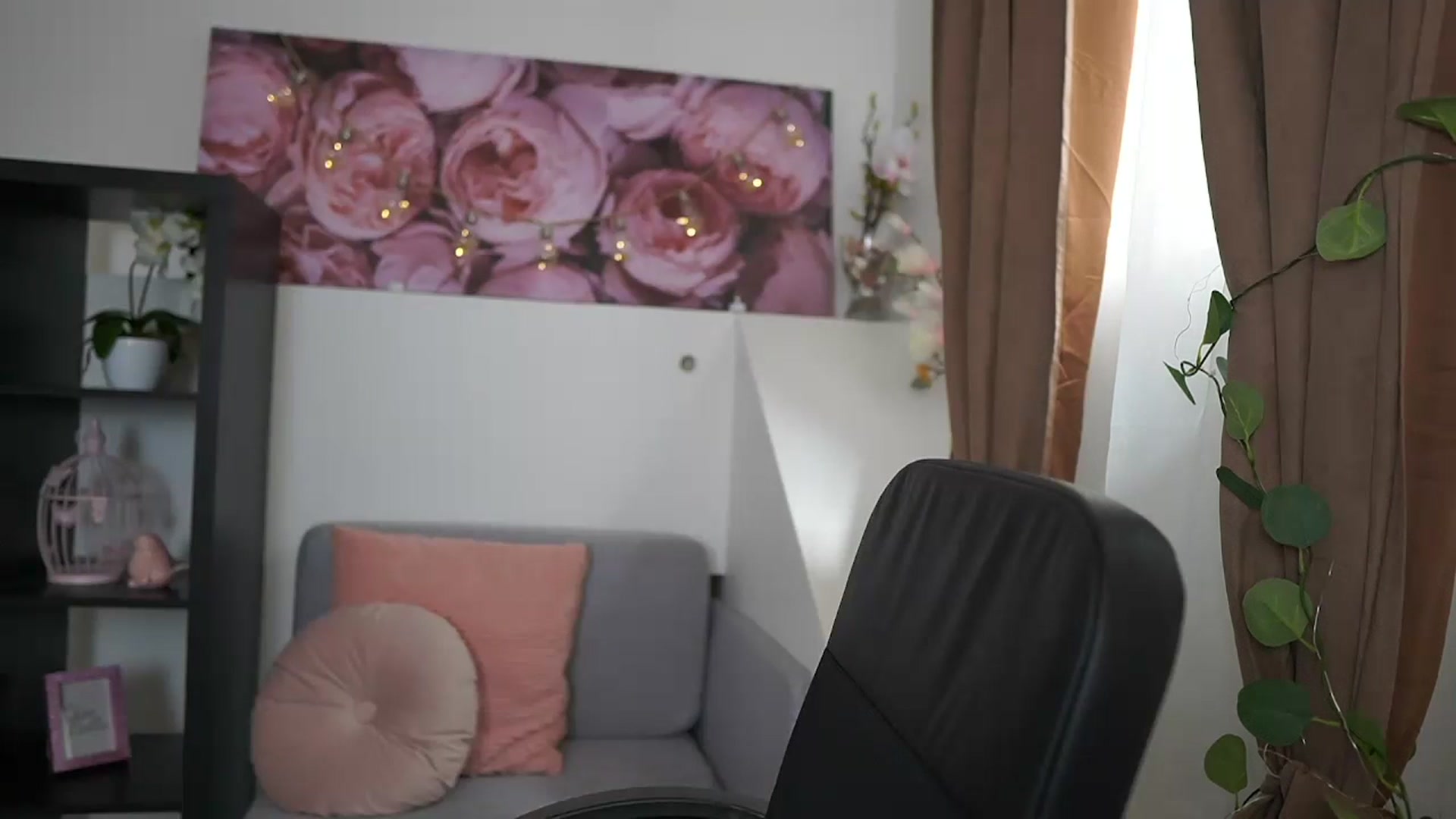 Gallery image thumbnail from EVA__LOVIA_'s myfreecams stream on, 07/09/2023, 10:06 image 11 of 20