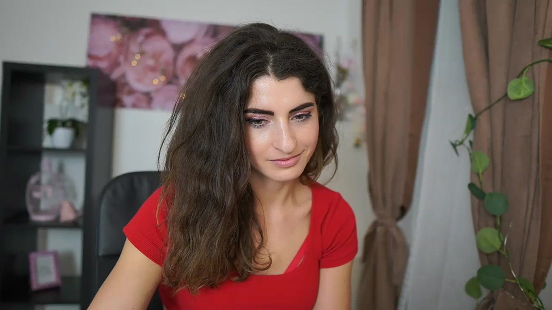 Gallery image thumbnail from EVA__LOVIA_'s myfreecams stream on, 07/09/2023, 18:18 image 5 of 20