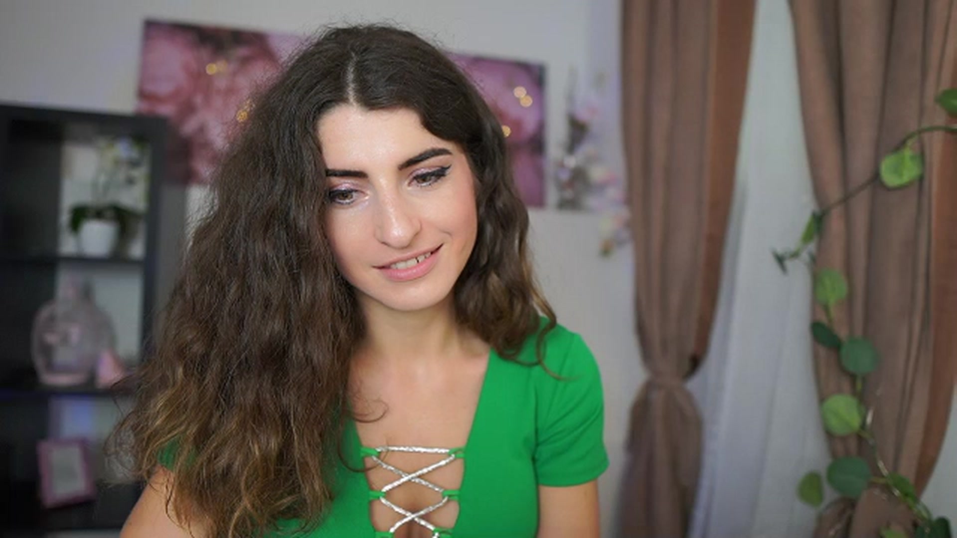 Gallery image thumbnail from EVA__LOVIA_'s myfreecams stream on, 07/21/2023, 14:00 image 19 of 20