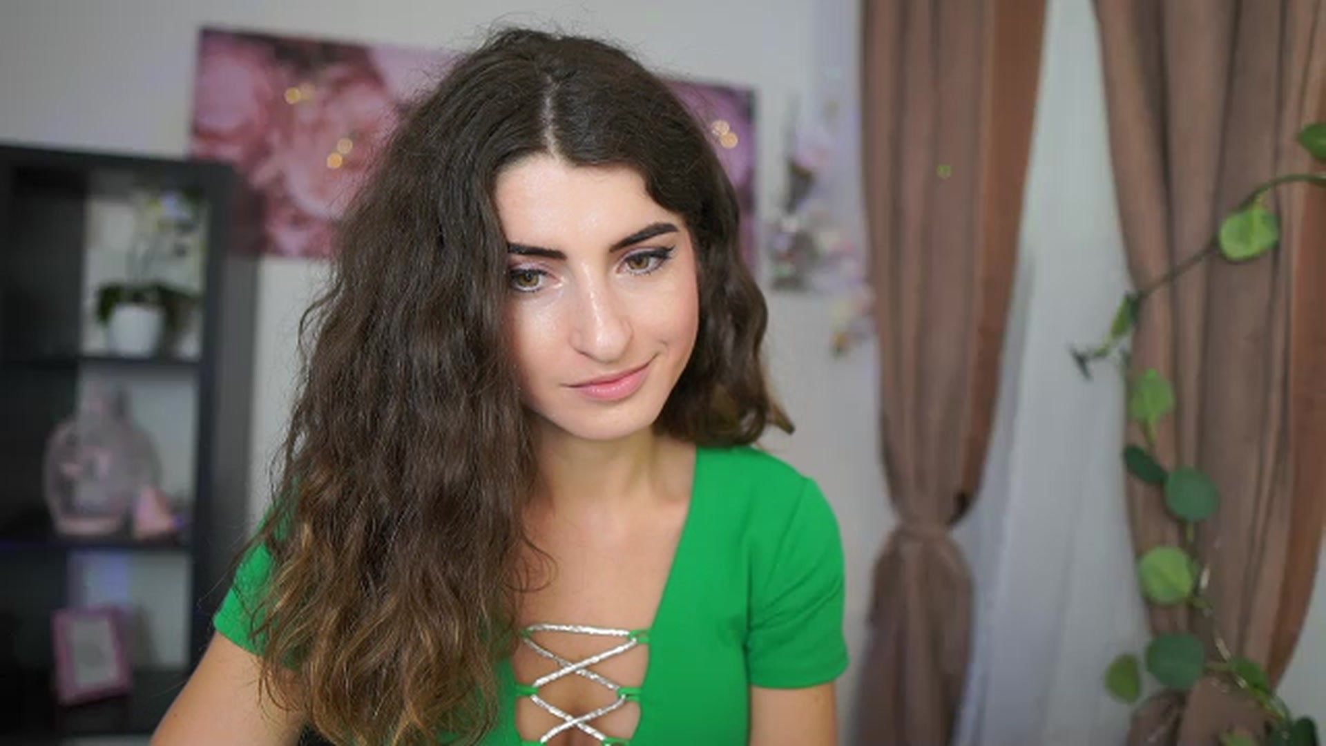 Gallery image thumbnail from EVA__LOVIA_'s myfreecams stream on, 07/21/2023, 14:00 image 18 of 20