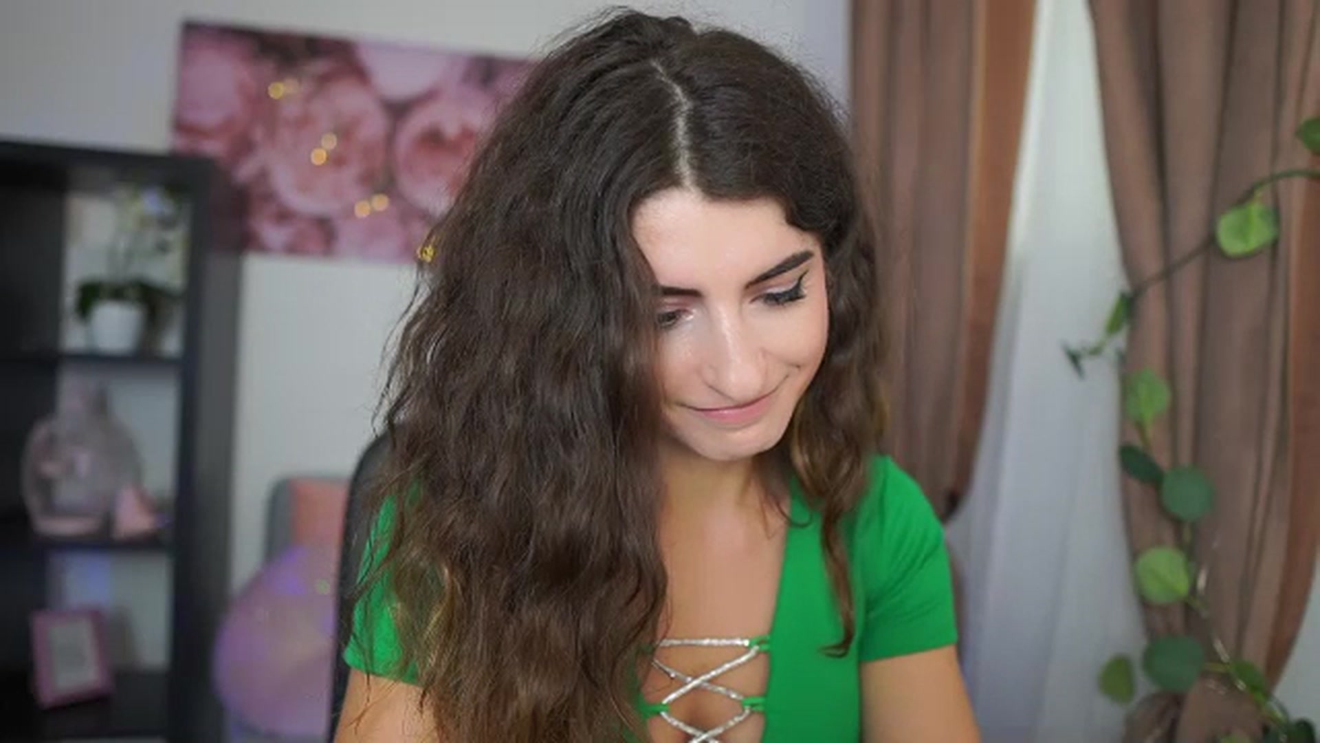 Gallery image thumbnail from EVA__LOVIA_'s myfreecams stream on, 07/21/2023, 14:00 image 2 of 20