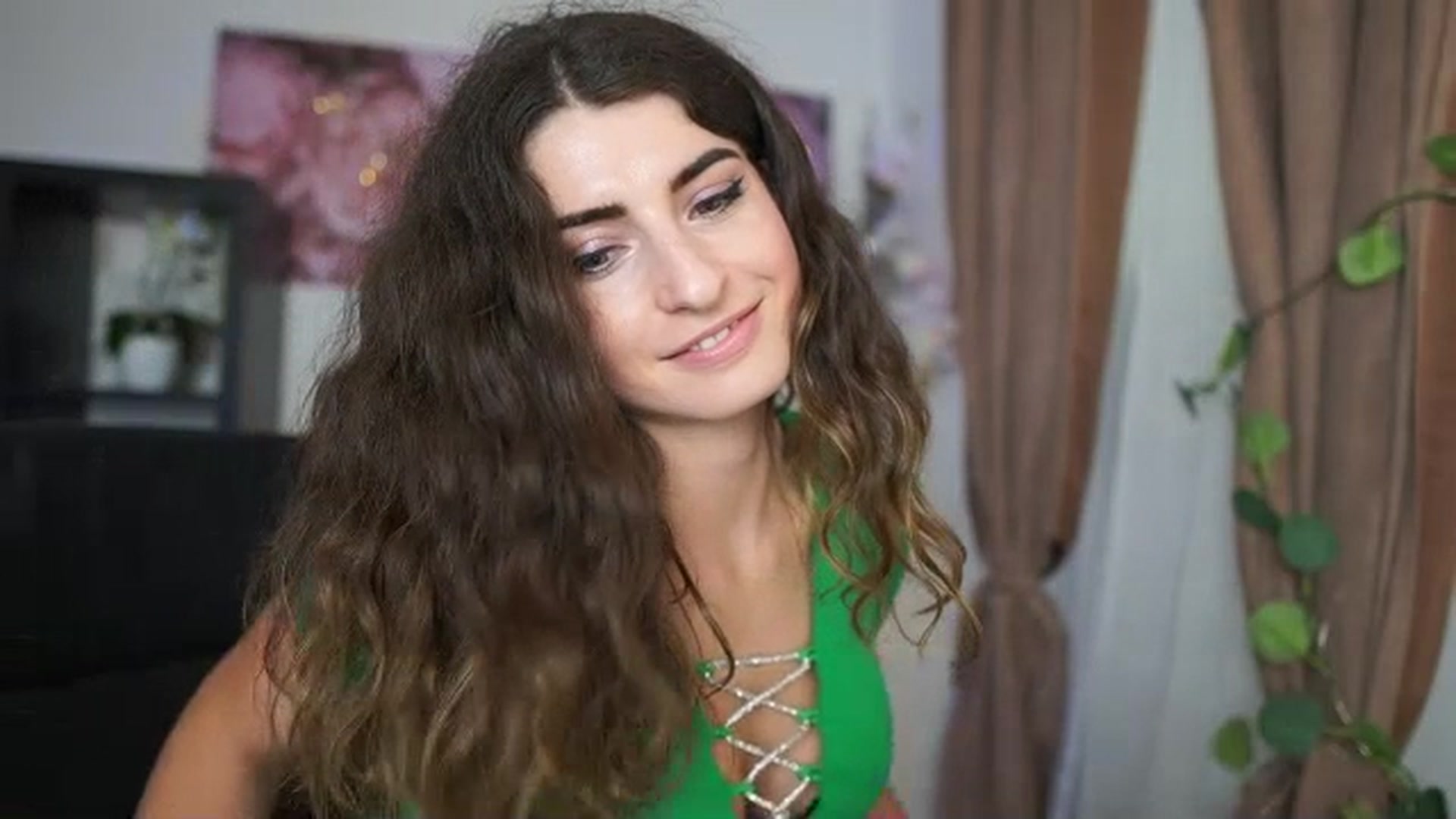 Gallery image thumbnail from EVA__LOVIA_'s myfreecams stream on, 07/21/2023, 14:12 image 16 of 20