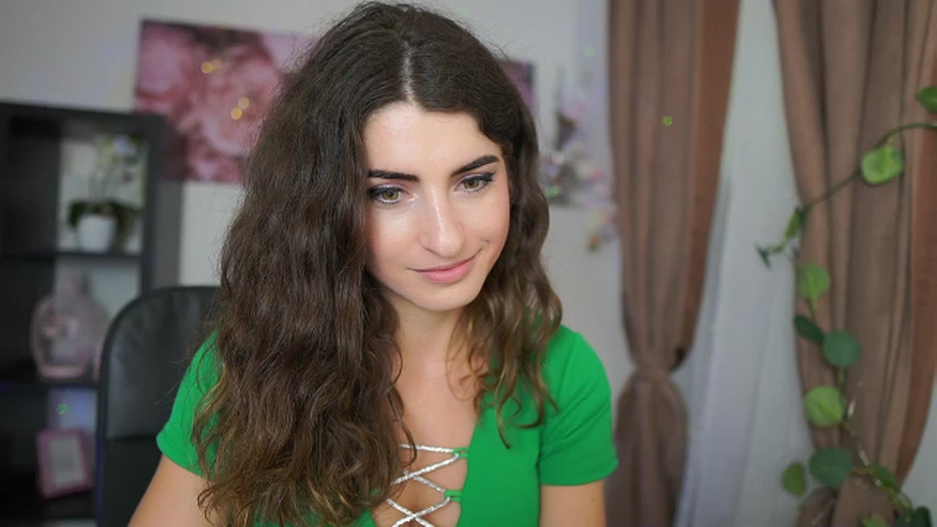 Gallery image thumbnail from EVA__LOVIA_'s myfreecams stream on, 07/21/2023, 14:12 image 19 of 20