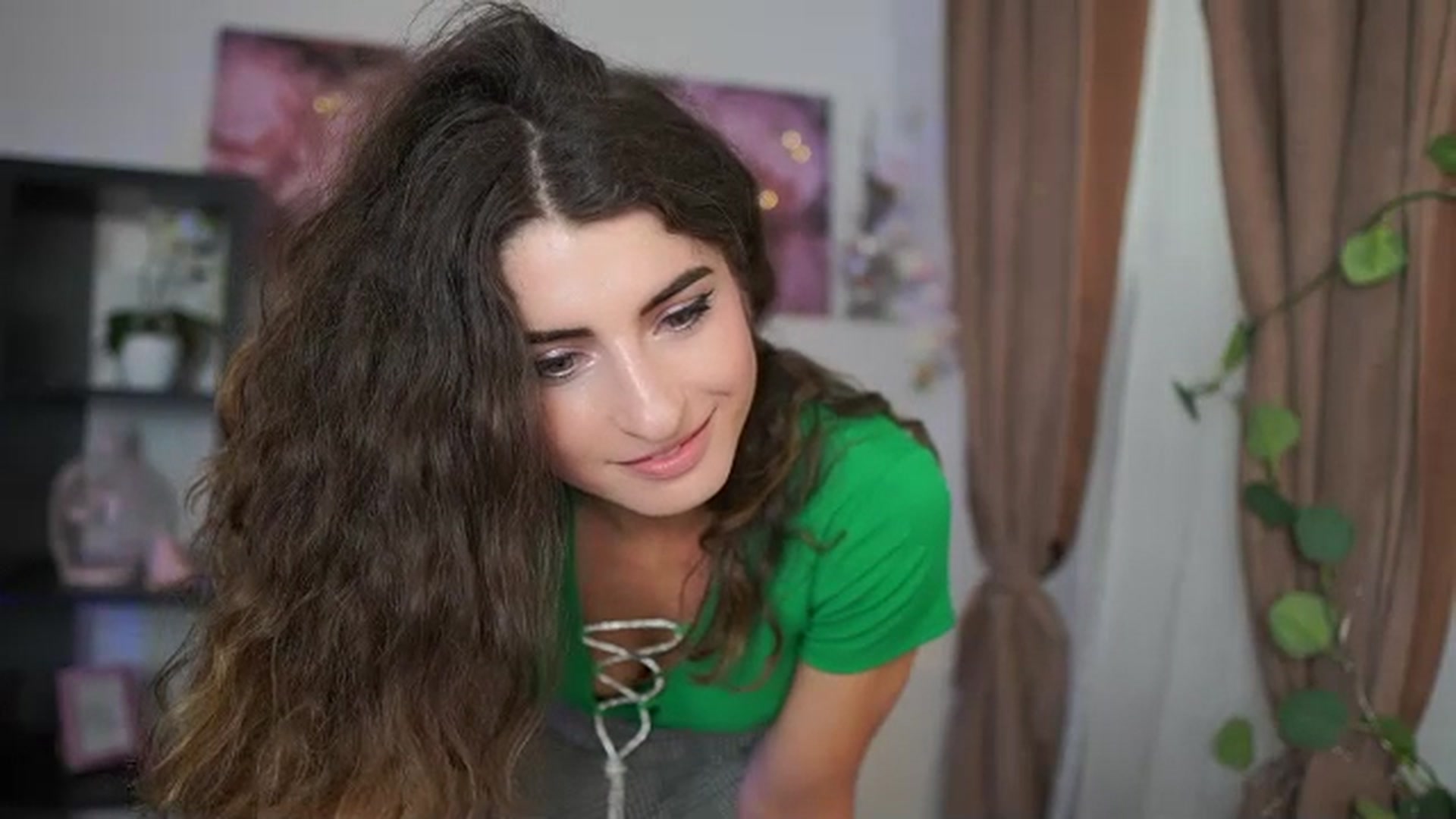 Gallery image thumbnail from EVA__LOVIA_'s myfreecams stream on, 07/21/2023, 15:06 image 9 of 20
