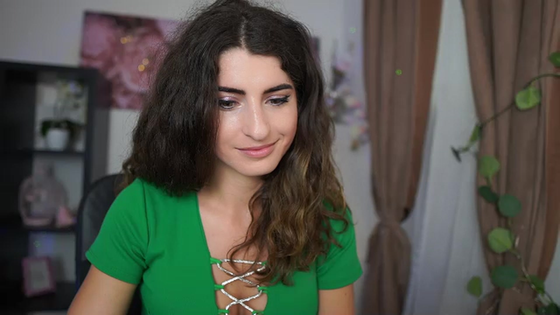 Gallery image thumbnail from EVA__LOVIA_'s myfreecams stream on, 07/21/2023, 15:06 image 13 of 20