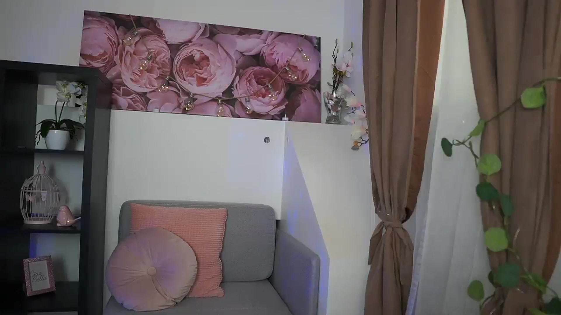 Gallery image thumbnail from EVA__LOVIA_'s myfreecams stream on, 07/22/2023, 13:06 image 20 of 20