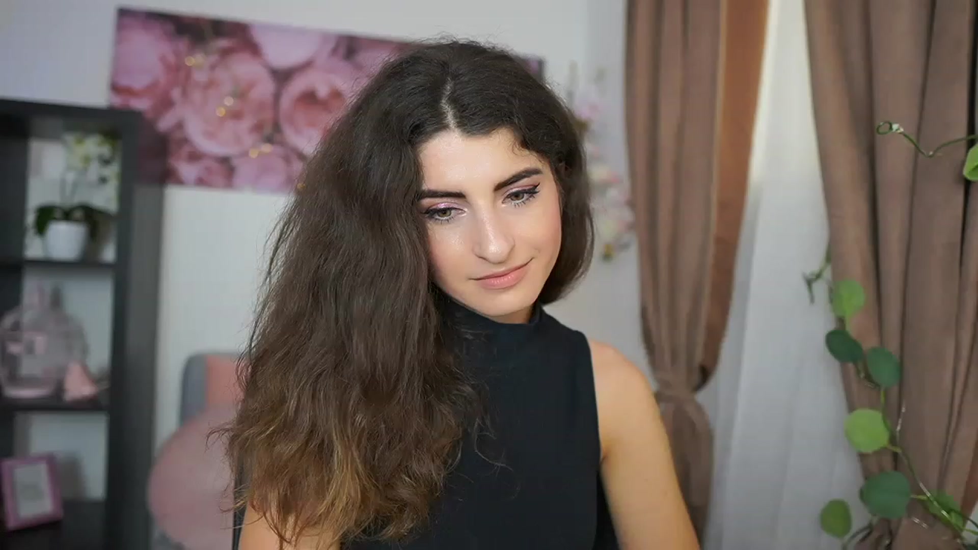 Gallery image thumbnail from EVA__LOVIA_'s myfreecams stream on, 07/23/2023, 10:06 image 15 of 20