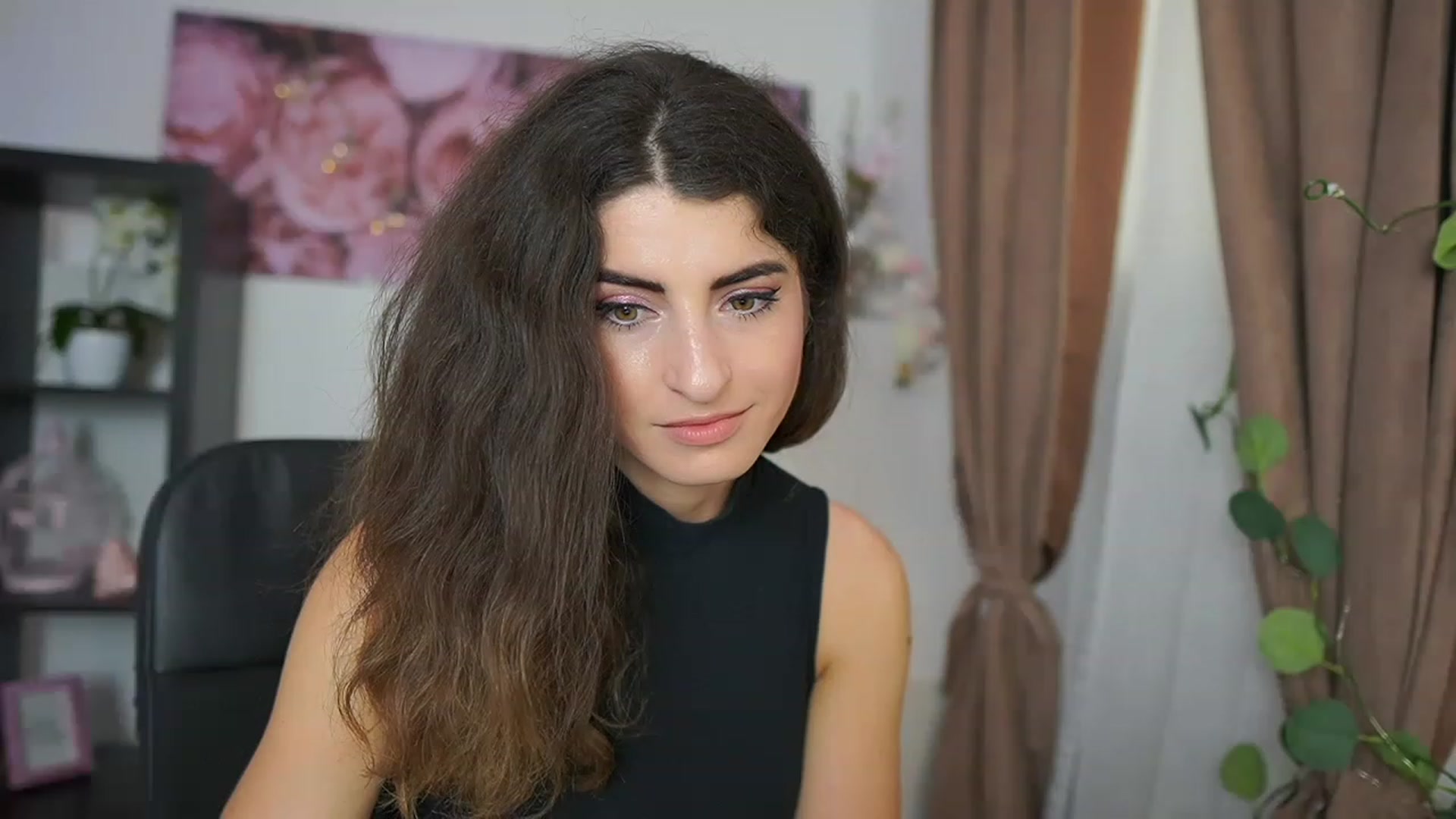 Gallery image thumbnail from EVA__LOVIA_'s myfreecams stream on, 07/23/2023, 10:06 image 8 of 20