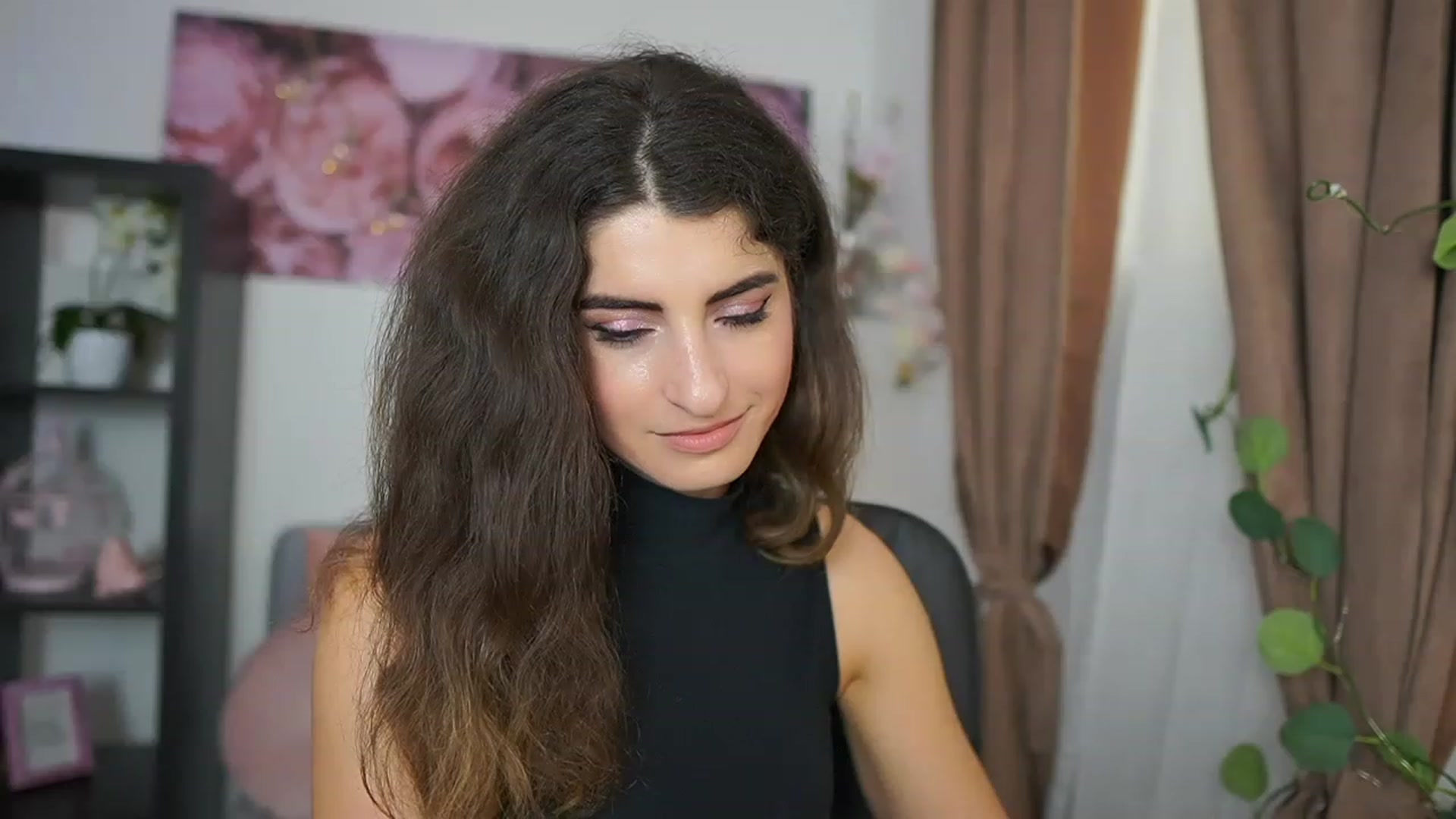 Gallery image thumbnail from EVA__LOVIA_'s myfreecams stream on, 07/23/2023, 10:06 image 17 of 20