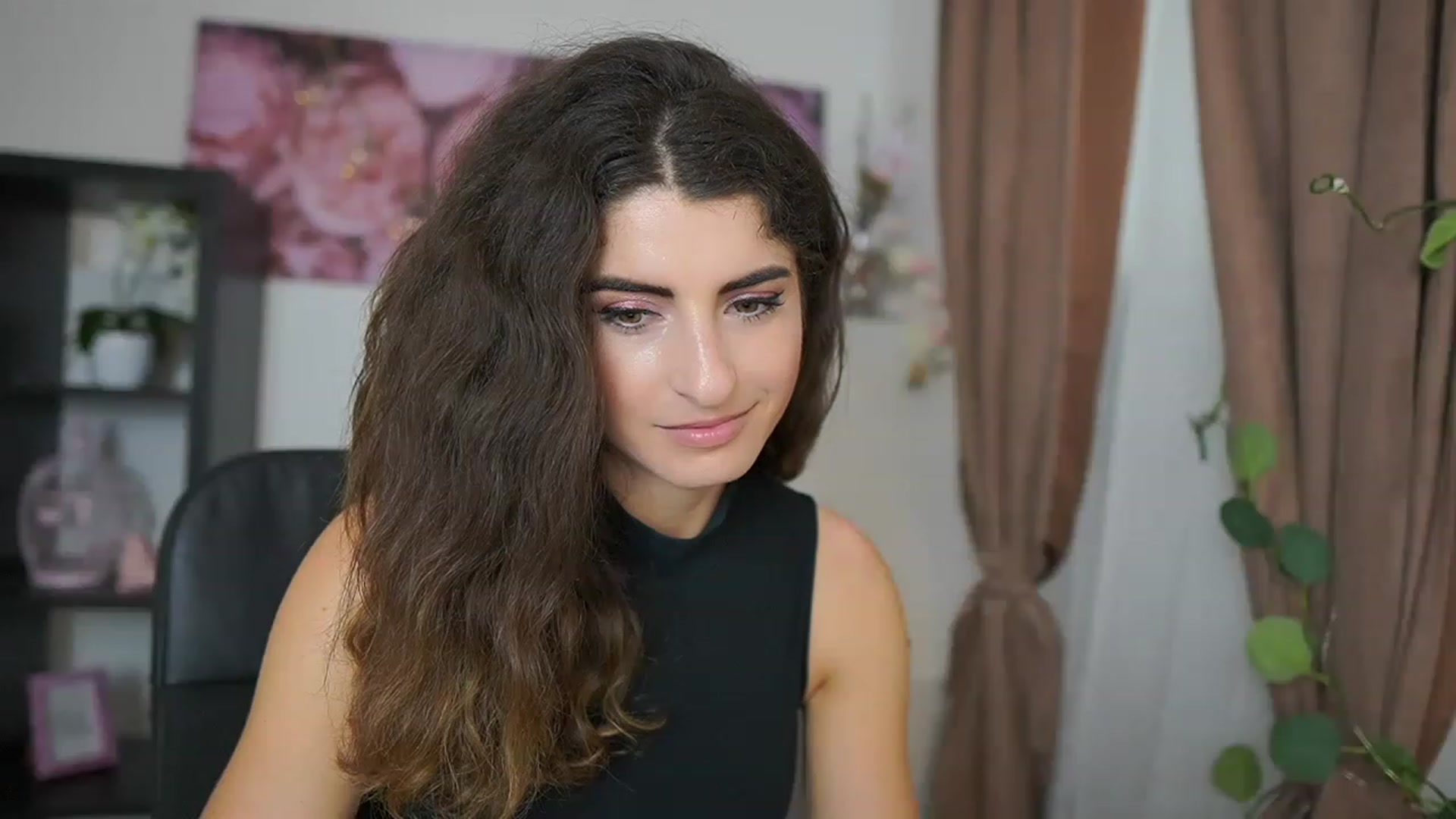 Gallery image thumbnail from EVA__LOVIA_'s myfreecams stream on, 07/23/2023, 13:01 image 6 of 20