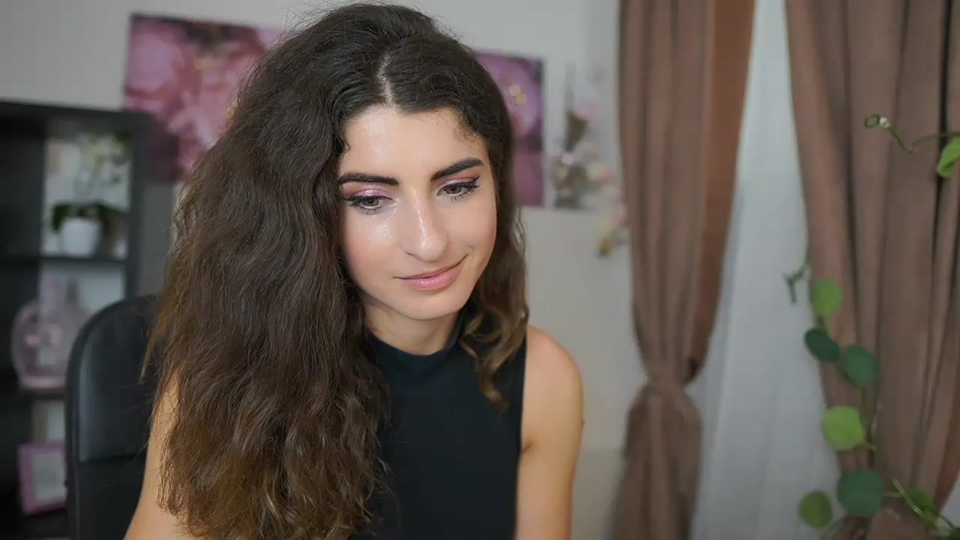 Gallery image thumbnail from EVA__LOVIA_'s myfreecams stream on, 07/23/2023, 13:01 image 12 of 20