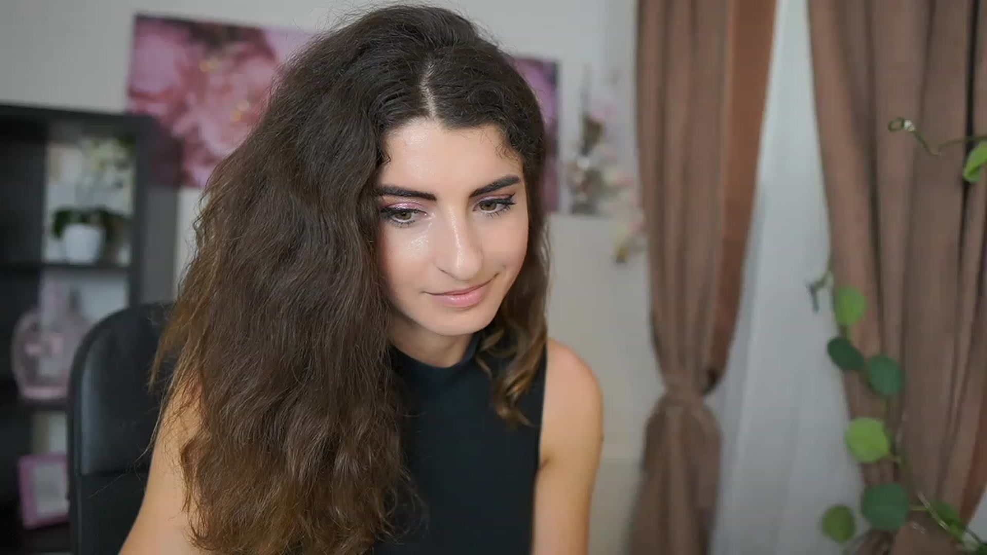 Gallery image thumbnail from EVA__LOVIA_'s myfreecams stream on, 07/23/2023, 13:01 image 19 of 20