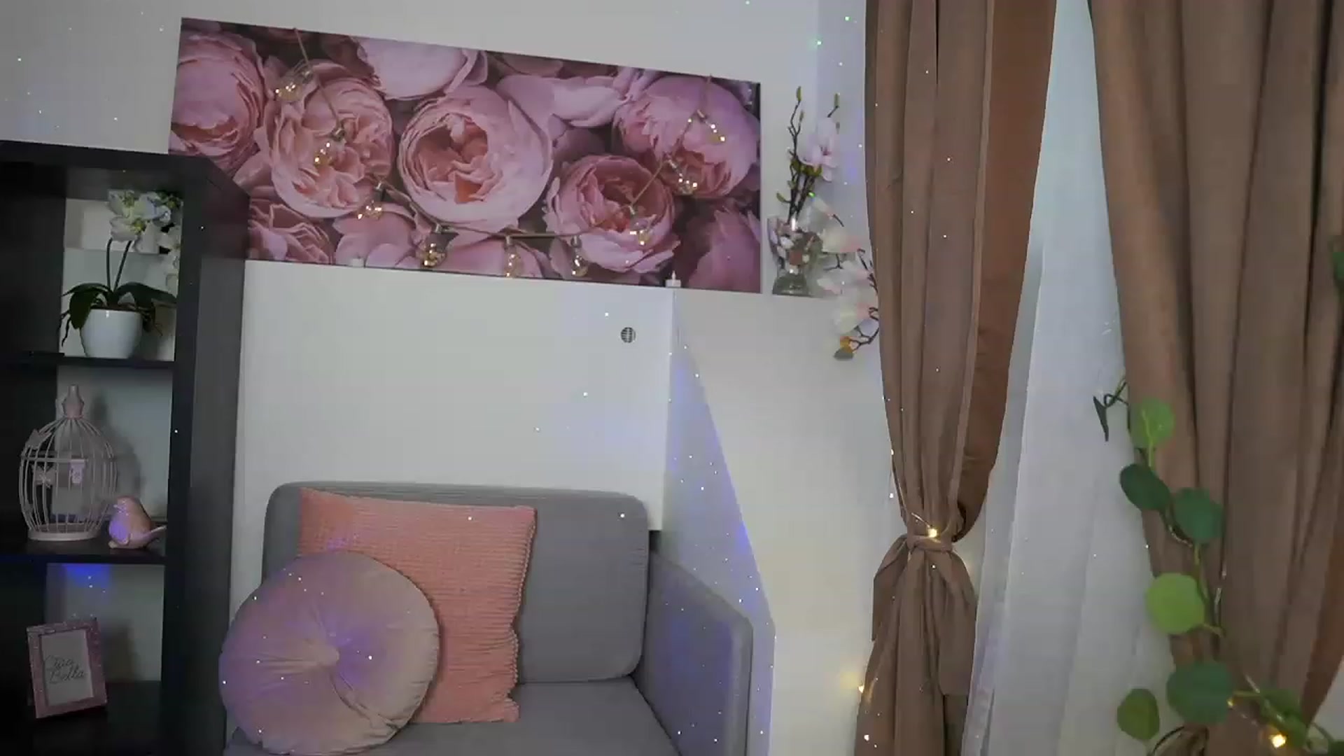 Gallery image thumbnail from EVA__LOVIA_'s myfreecams stream on, 07/27/2023, 09:42 image 17 of 20