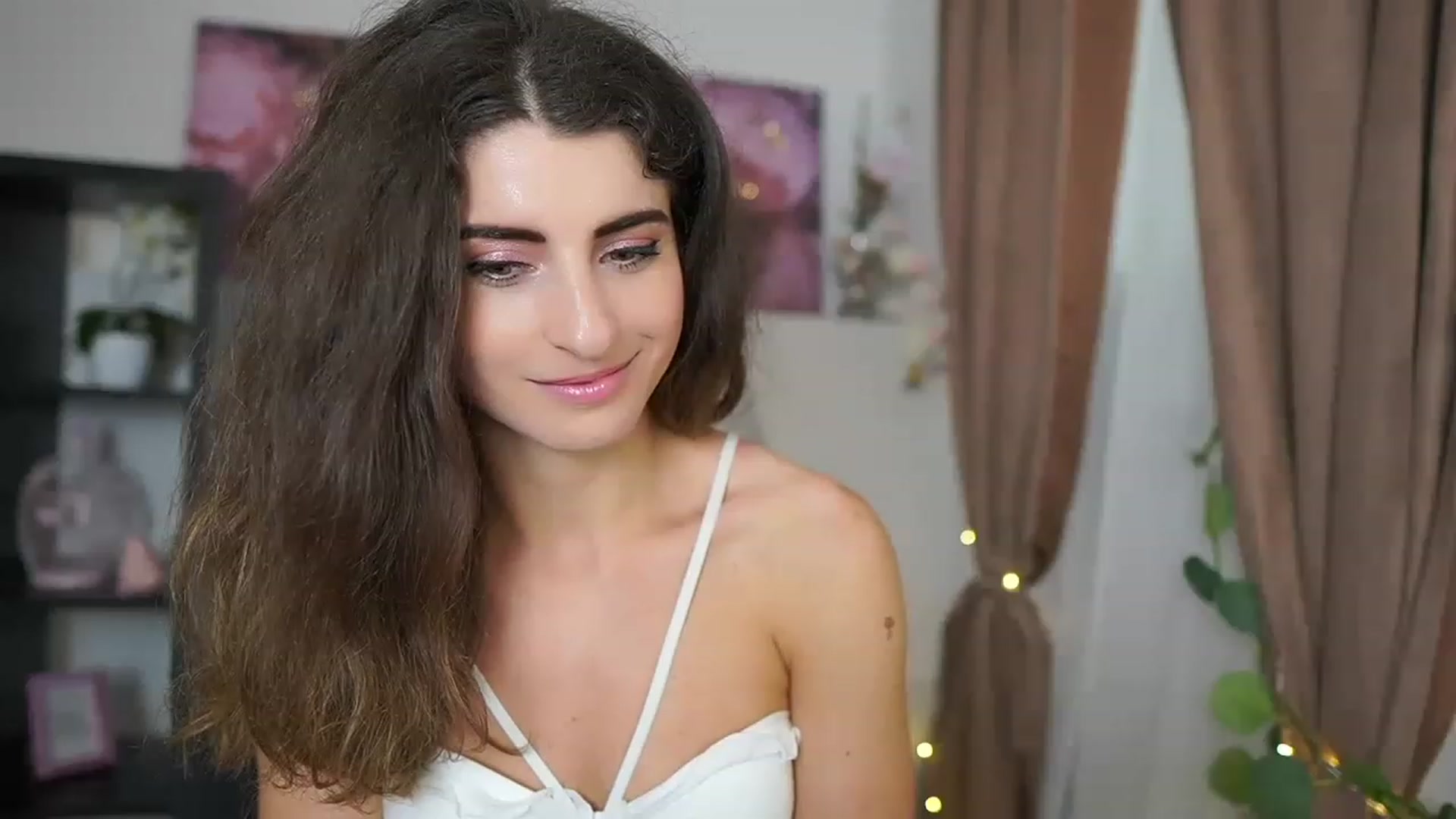 Gallery image thumbnail from EVA__LOVIA_'s myfreecams stream on, 07/28/2023, 13:05 image 20 of 20