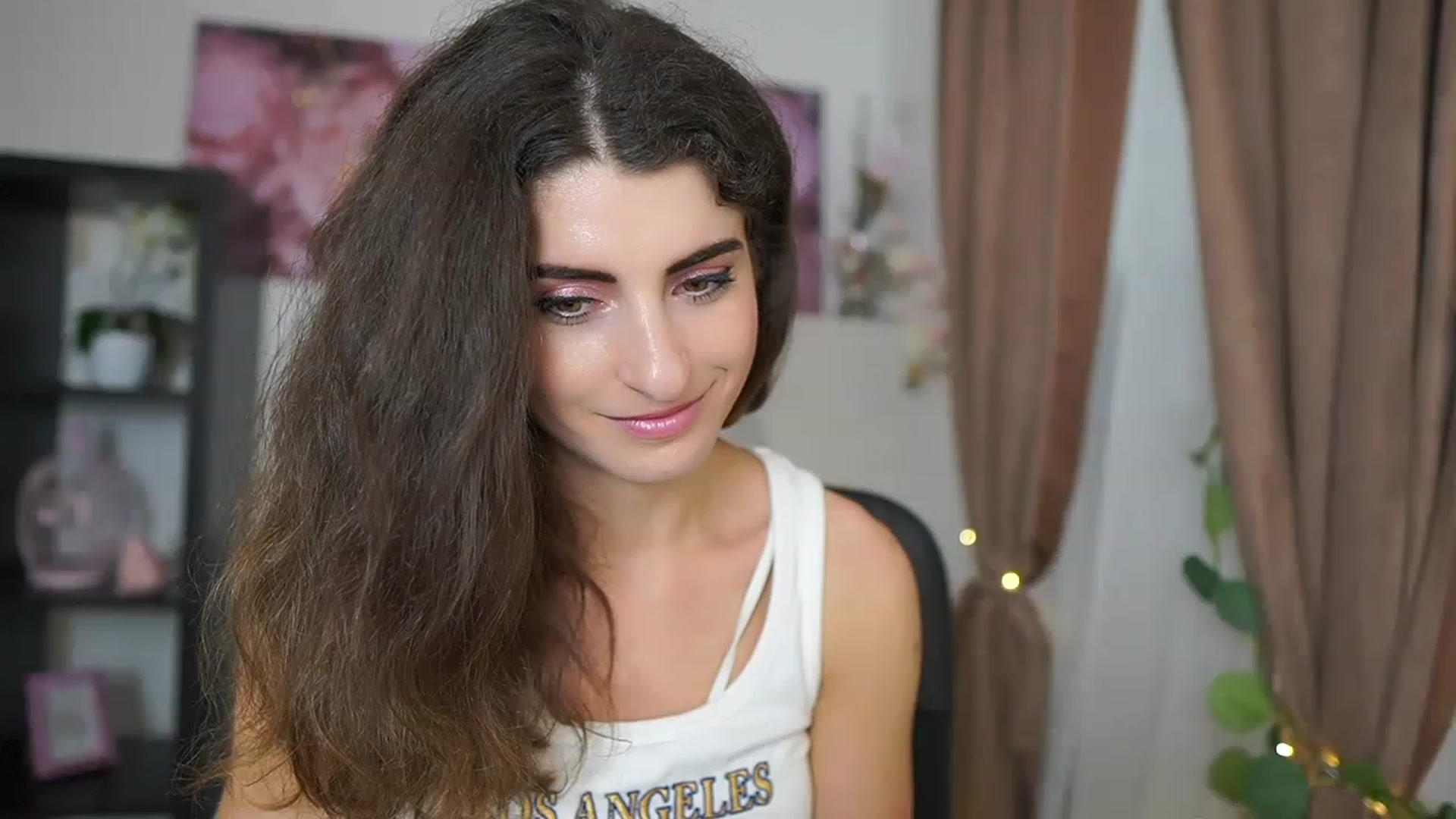 Gallery image thumbnail from EVA__LOVIA_'s myfreecams stream on, 07/28/2023, 13:05 image 16 of 20