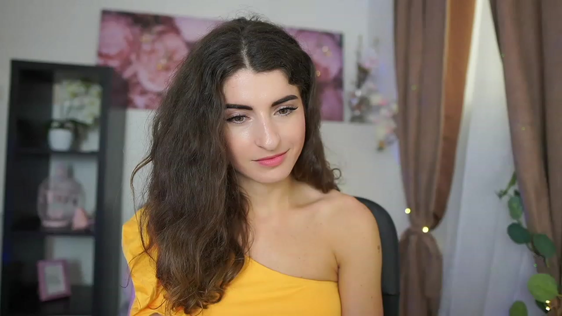 Gallery image thumbnail from EVA__LOVIA_'s myfreecams stream on, 08/03/2023, 14:28 image 11 of 20