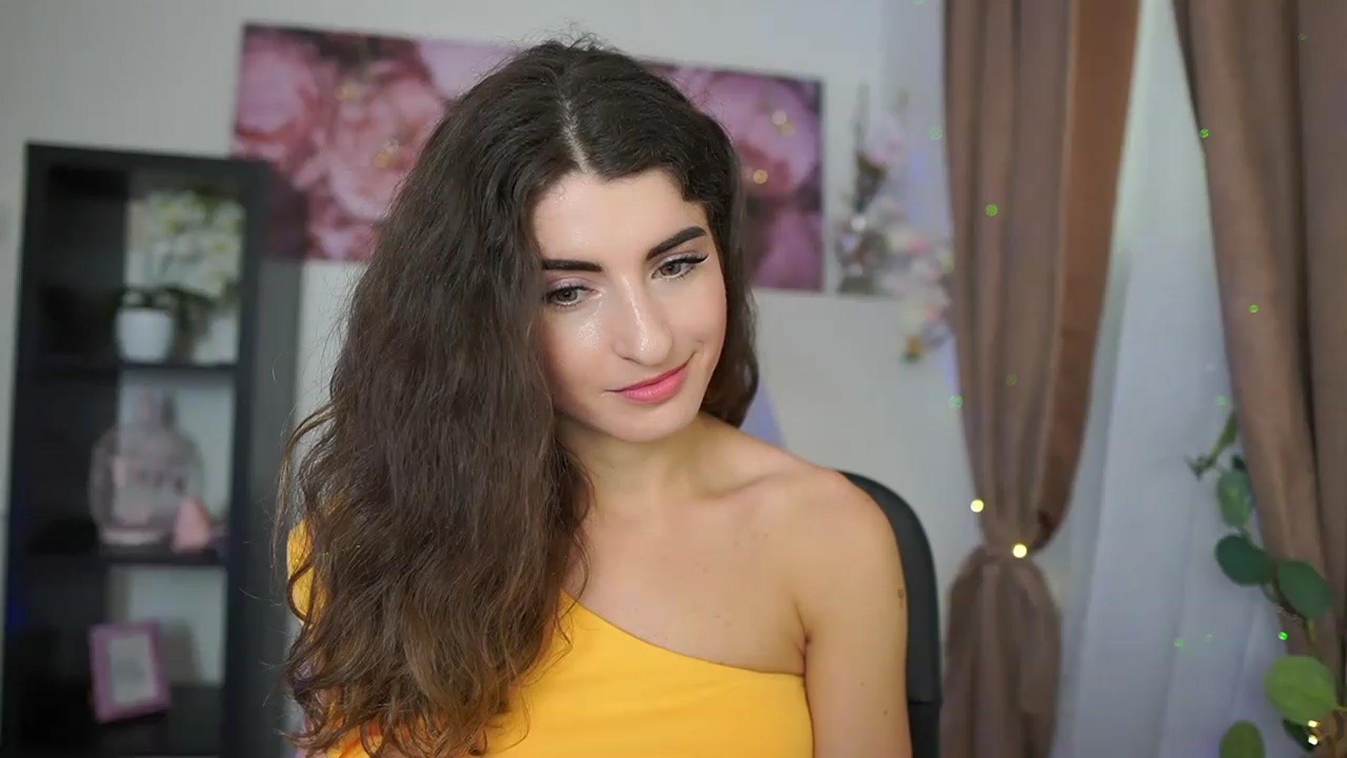 Gallery image thumbnail from EVA__LOVIA_'s myfreecams stream on, 08/03/2023, 14:28 image 10 of 20