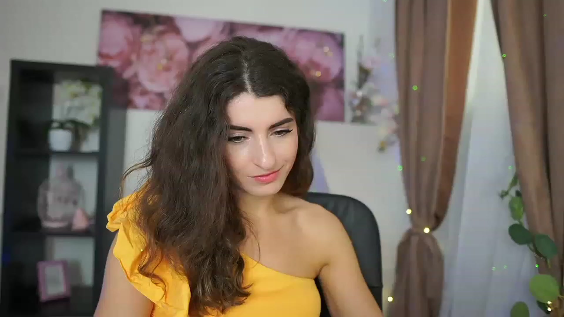 Gallery image thumbnail from EVA__LOVIA_'s myfreecams stream on, 08/03/2023, 14:28 image 1 of 20