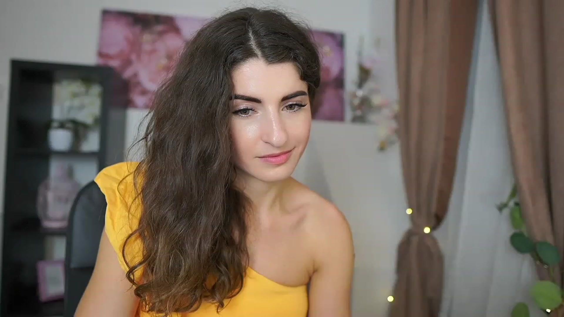 Gallery image thumbnail from EVA__LOVIA_'s myfreecams stream on, 08/03/2023, 17:11 image 18 of 20