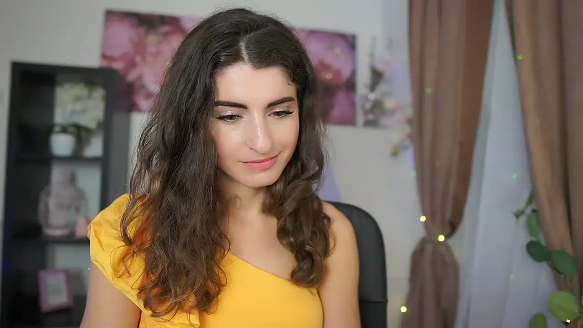 Gallery image thumbnail from EVA__LOVIA_'s myfreecams stream on, 08/03/2023, 17:11 image 5 of 20