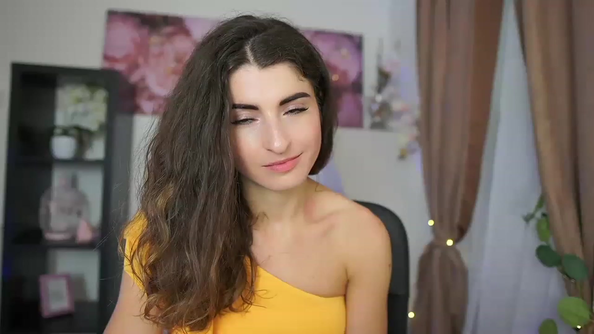 Gallery image thumbnail from EVA__LOVIA_'s myfreecams stream on, 08/03/2023, 17:11 image 3 of 20