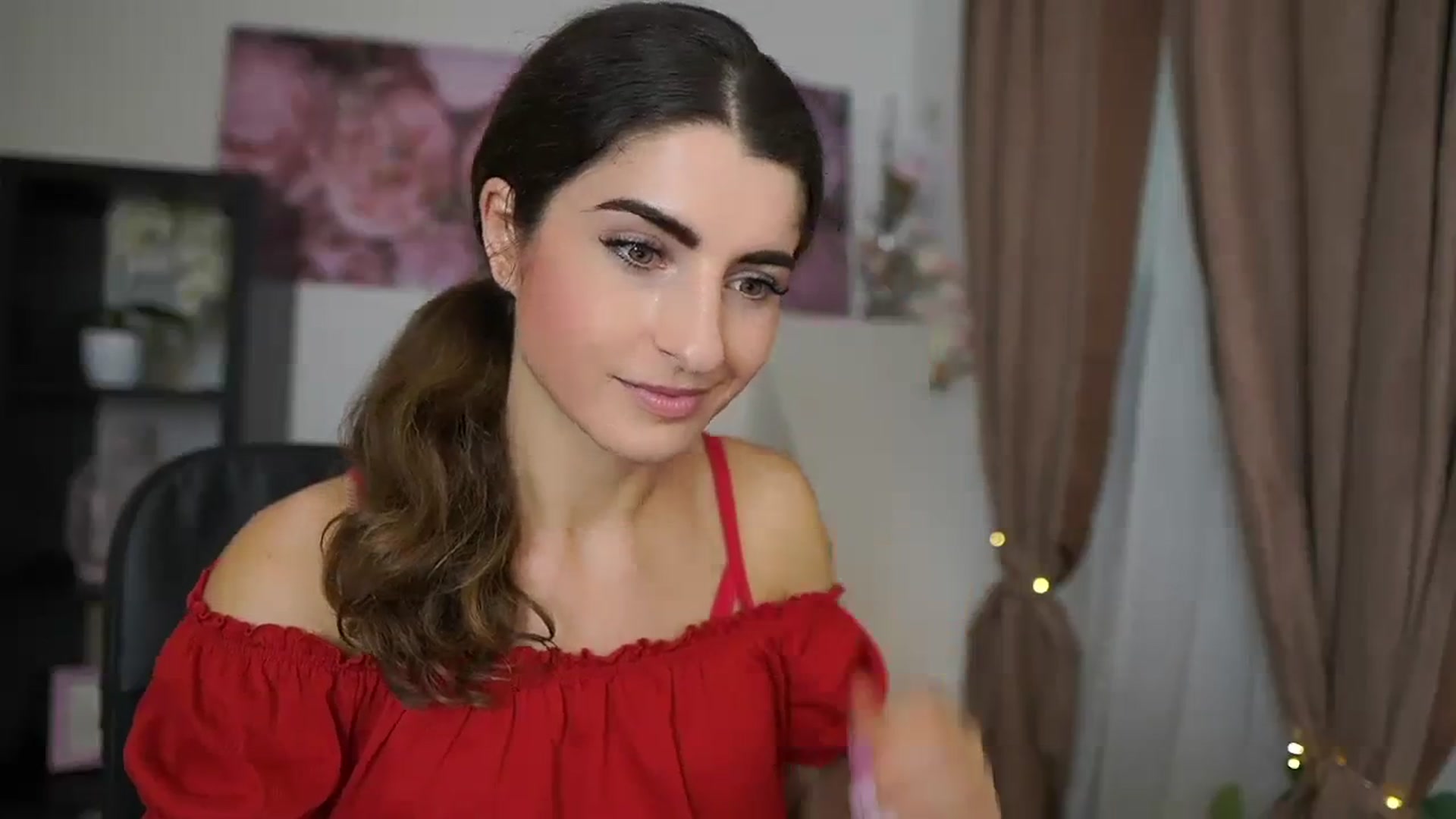 Gallery image thumbnail from EVA__LOVIA_'s myfreecams stream on, 08/06/2023, 13:29 image 2 of 20