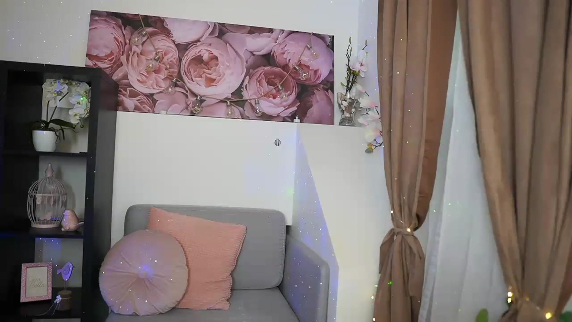 Gallery image thumbnail from EVA__LOVIA_'s myfreecams stream on, 08/06/2023, 17:06 image 7 of 20