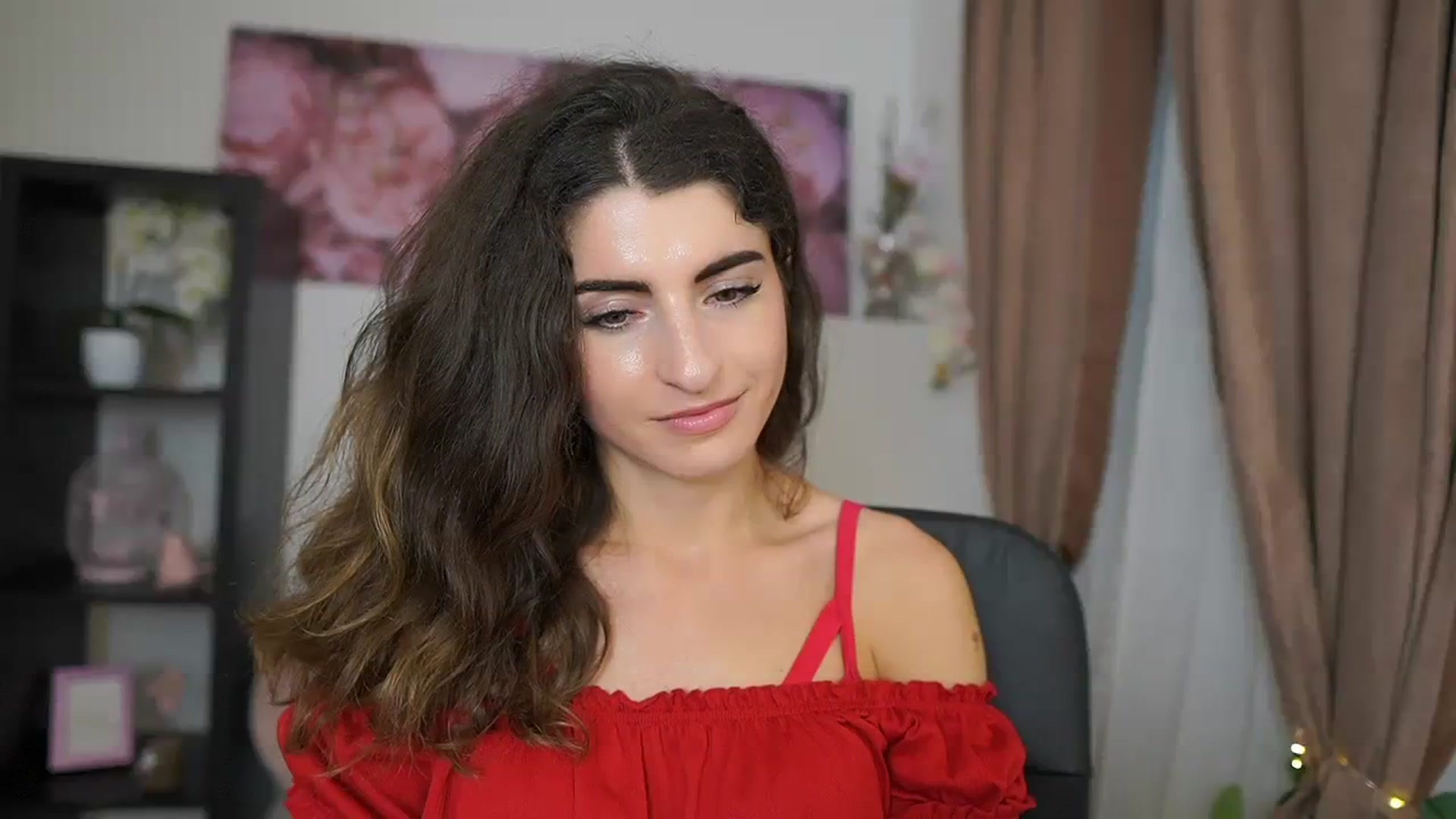 Gallery image thumbnail from EVA__LOVIA_'s myfreecams stream on, 08/06/2023, 18:07 image 4 of 20