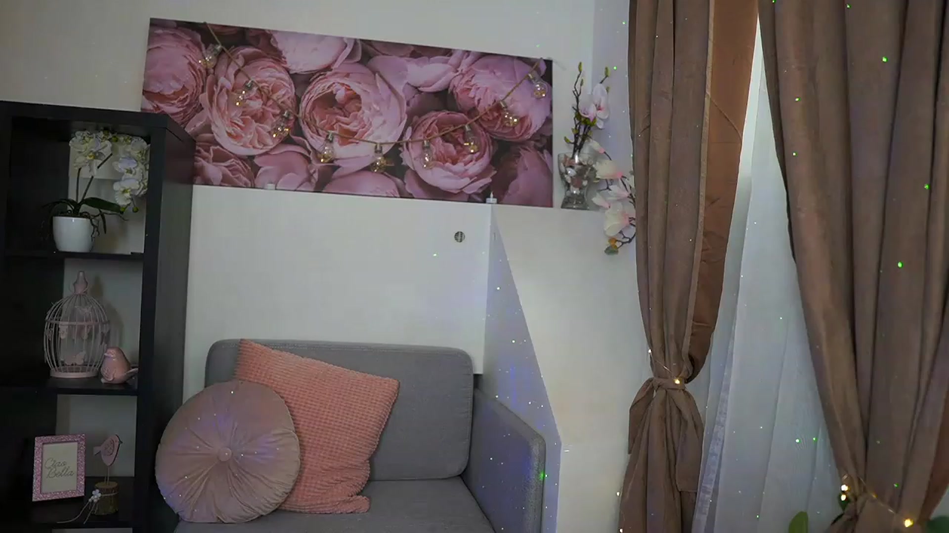 Gallery image thumbnail from EVA__LOVIA_'s myfreecams stream on, 08/09/2023, 09:10 image 16 of 20