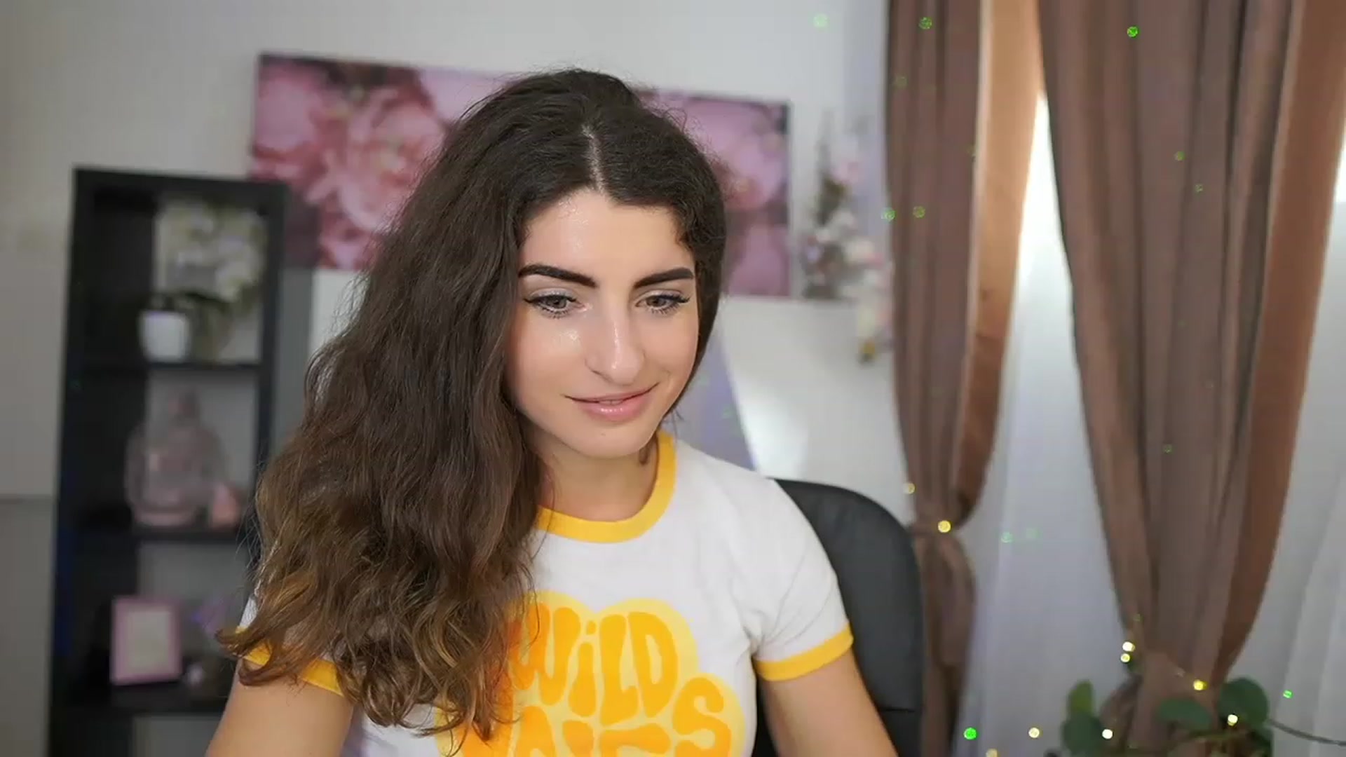 Gallery image thumbnail from EVA__LOVIA_'s myfreecams stream on, 08/10/2023, 11:12 image 18 of 20