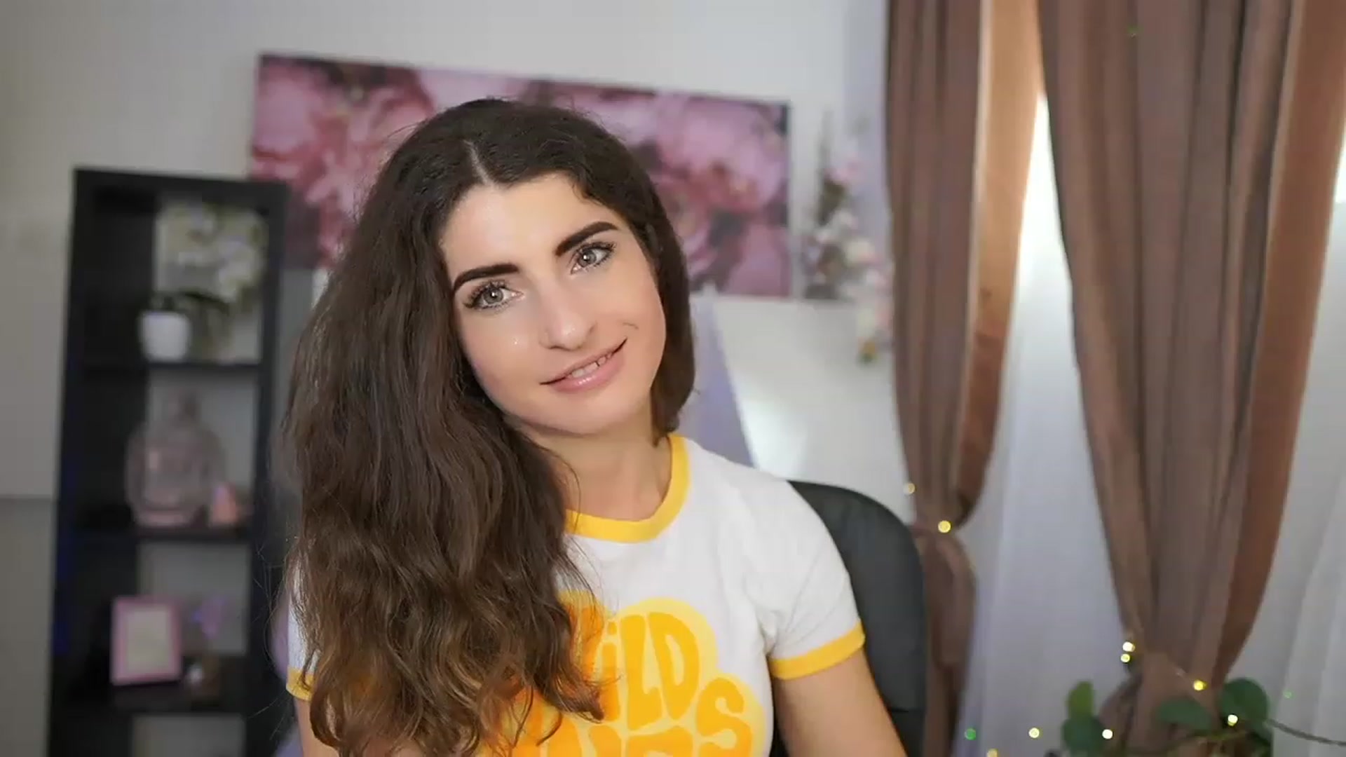 Gallery image thumbnail from EVA__LOVIA_'s myfreecams stream on, 08/10/2023, 11:12 image 19 of 20