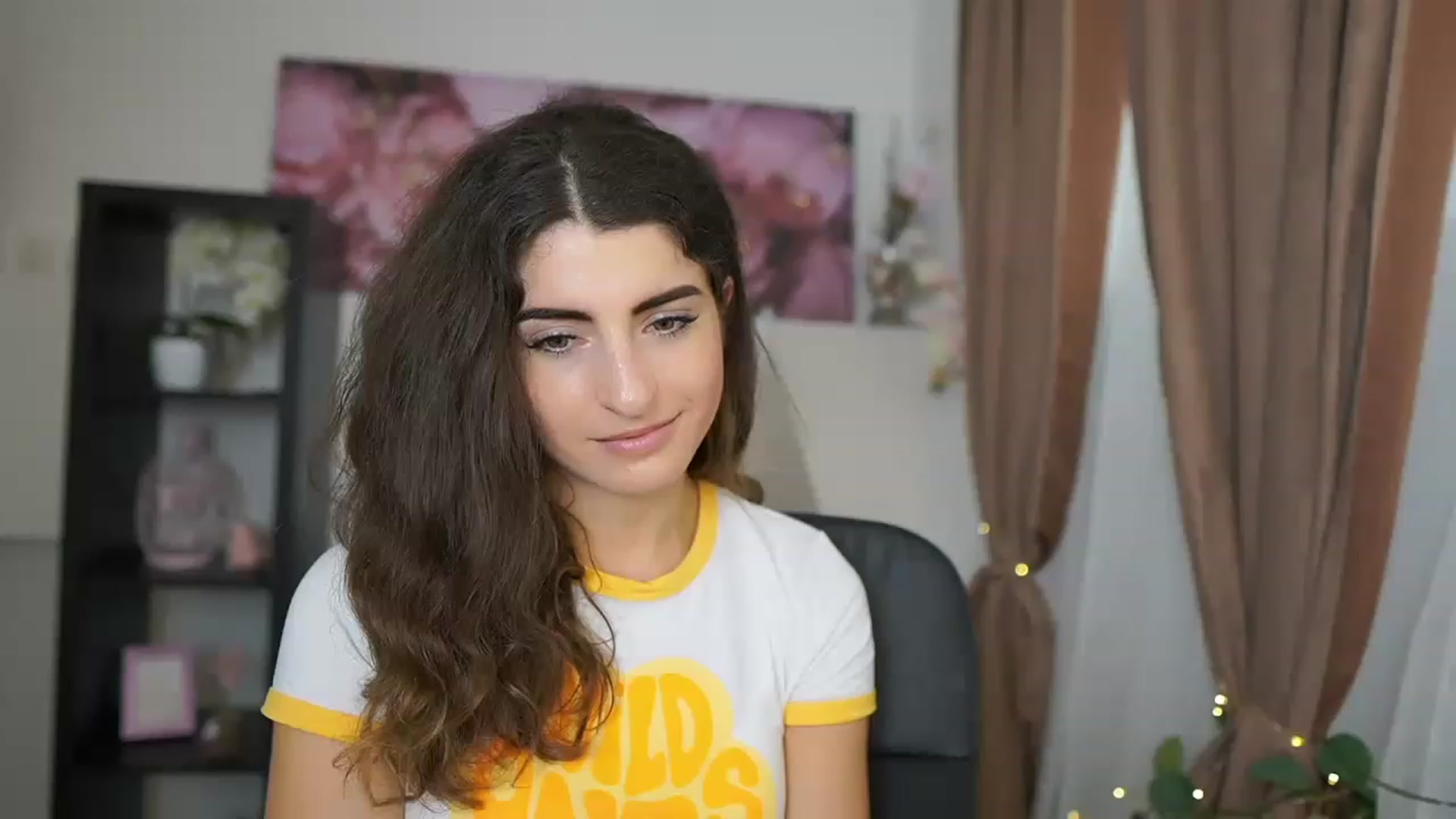Gallery image thumbnail from EVA__LOVIA_'s myfreecams stream on, 08/10/2023, 12:46 image 12 of 20