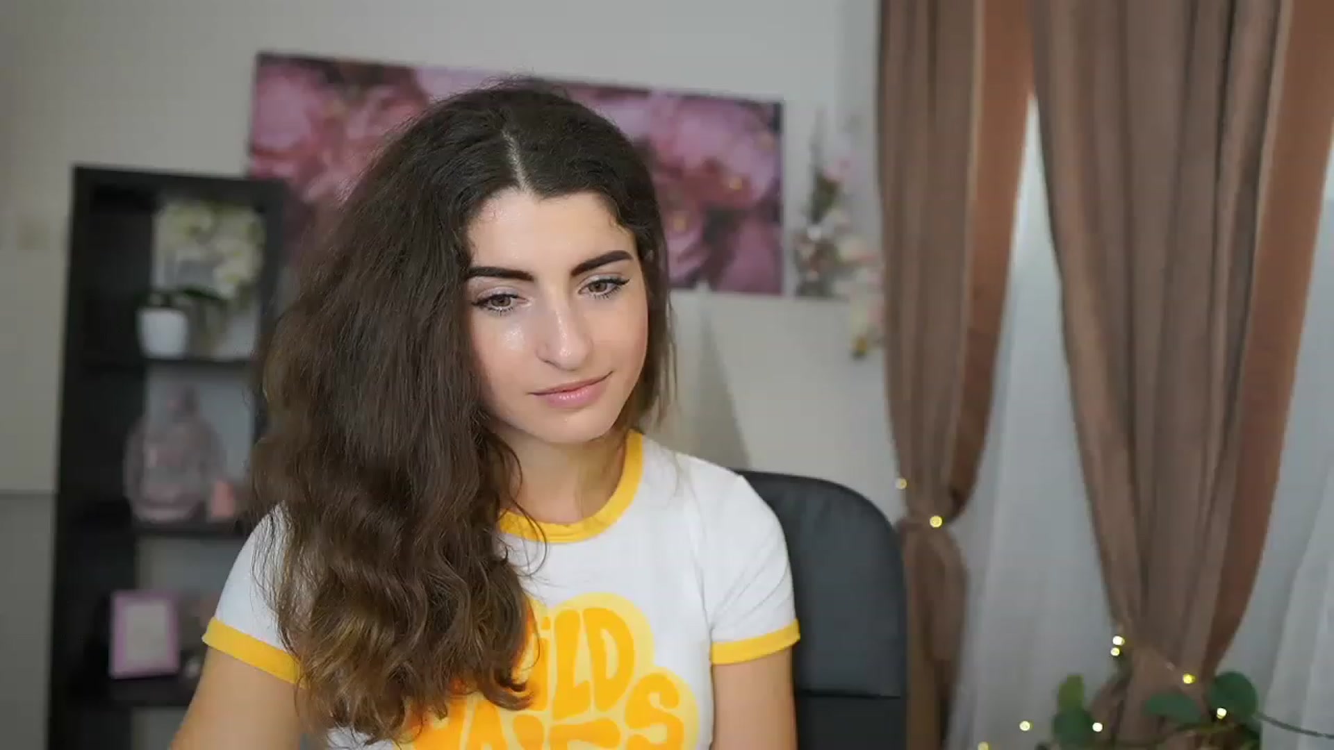 Gallery image thumbnail from EVA__LOVIA_'s myfreecams stream on, 08/10/2023, 12:46 image 6 of 20