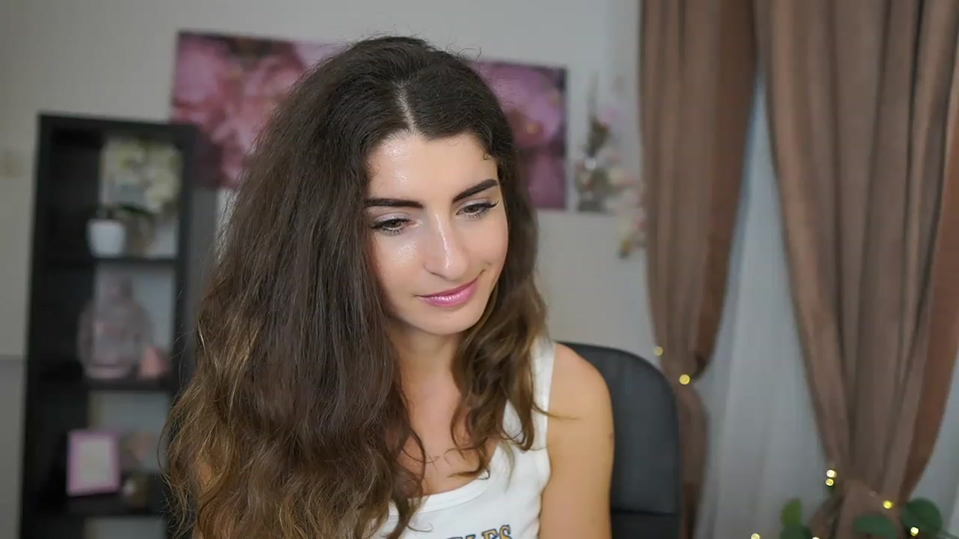 Gallery image thumbnail from EVA__LOVIA_'s myfreecams stream on, 08/10/2023, 17:53 image 16 of 20