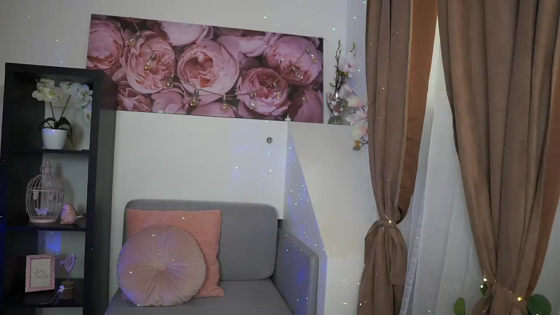 Gallery image thumbnail from EVA__LOVIA_'s myfreecams stream on, 08/12/2023, 09:52 image 8 of 20