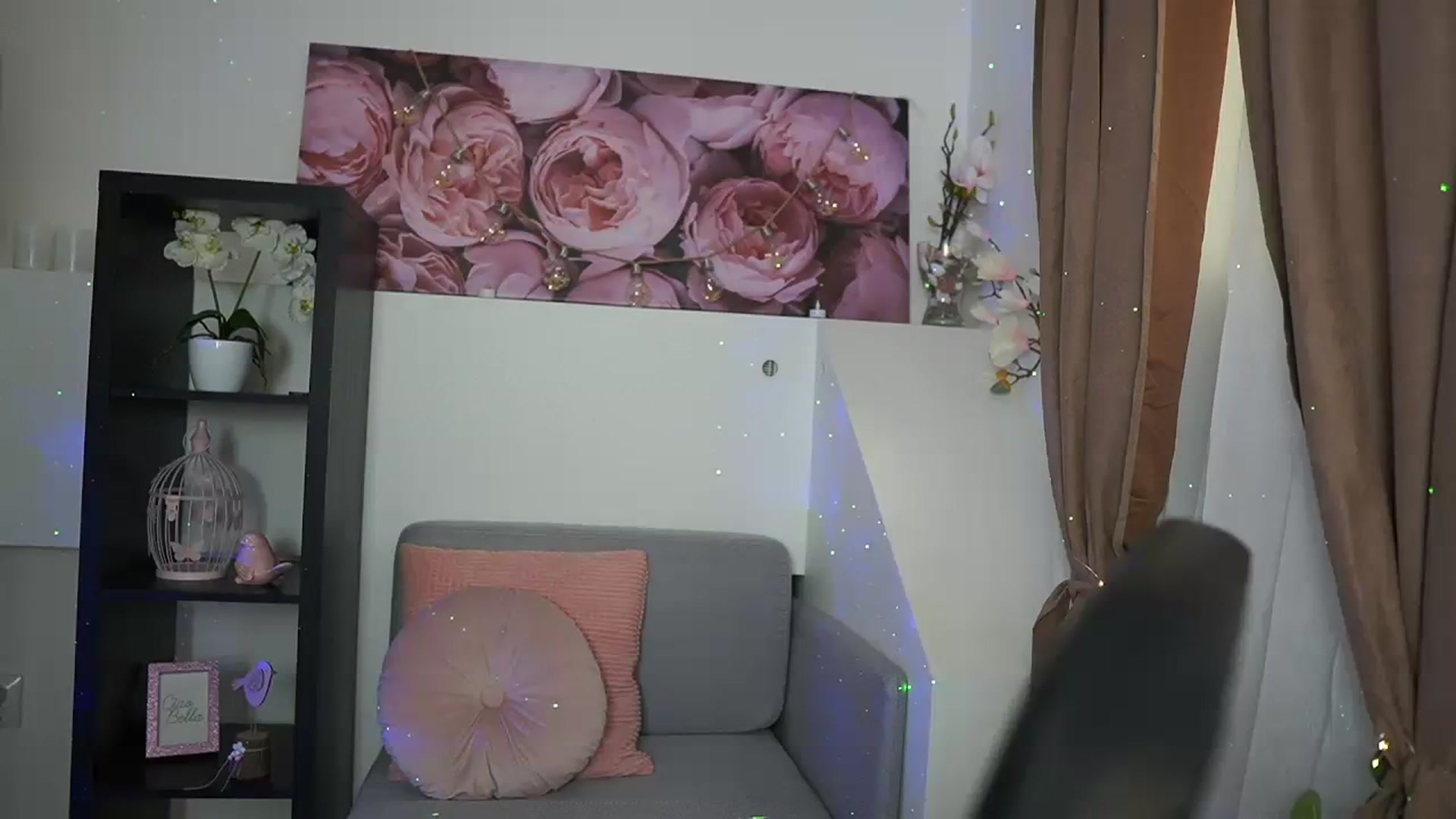 Gallery image thumbnail from EVA__LOVIA_'s myfreecams stream on, 08/13/2023, 09:58 image 15 of 20