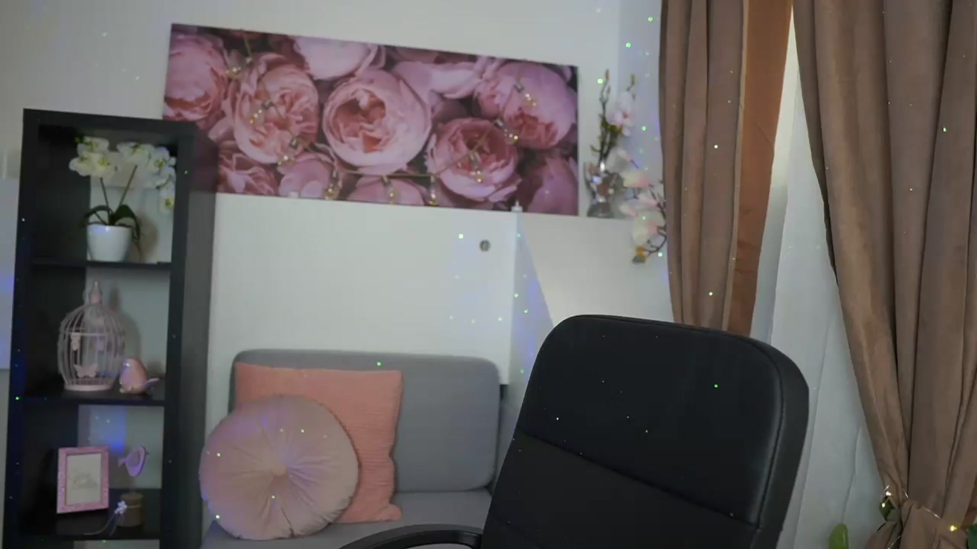 Gallery image thumbnail from EVA__LOVIA_'s myfreecams stream on, 08/14/2023, 10:25 image 14 of 20