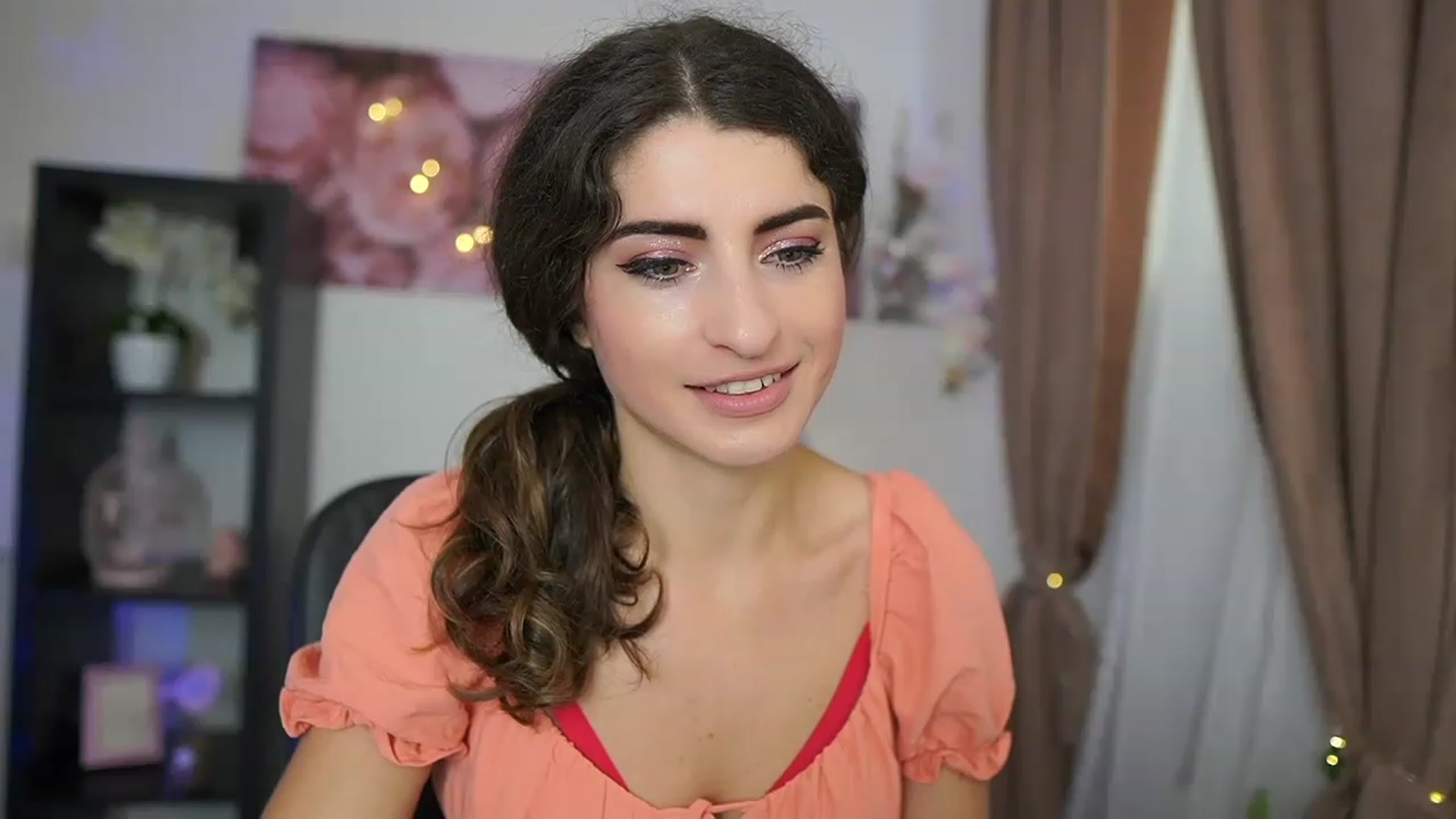 Gallery image thumbnail from EVA__LOVIA_'s myfreecams stream on, 08/17/2023, 08:35 image 17 of 20