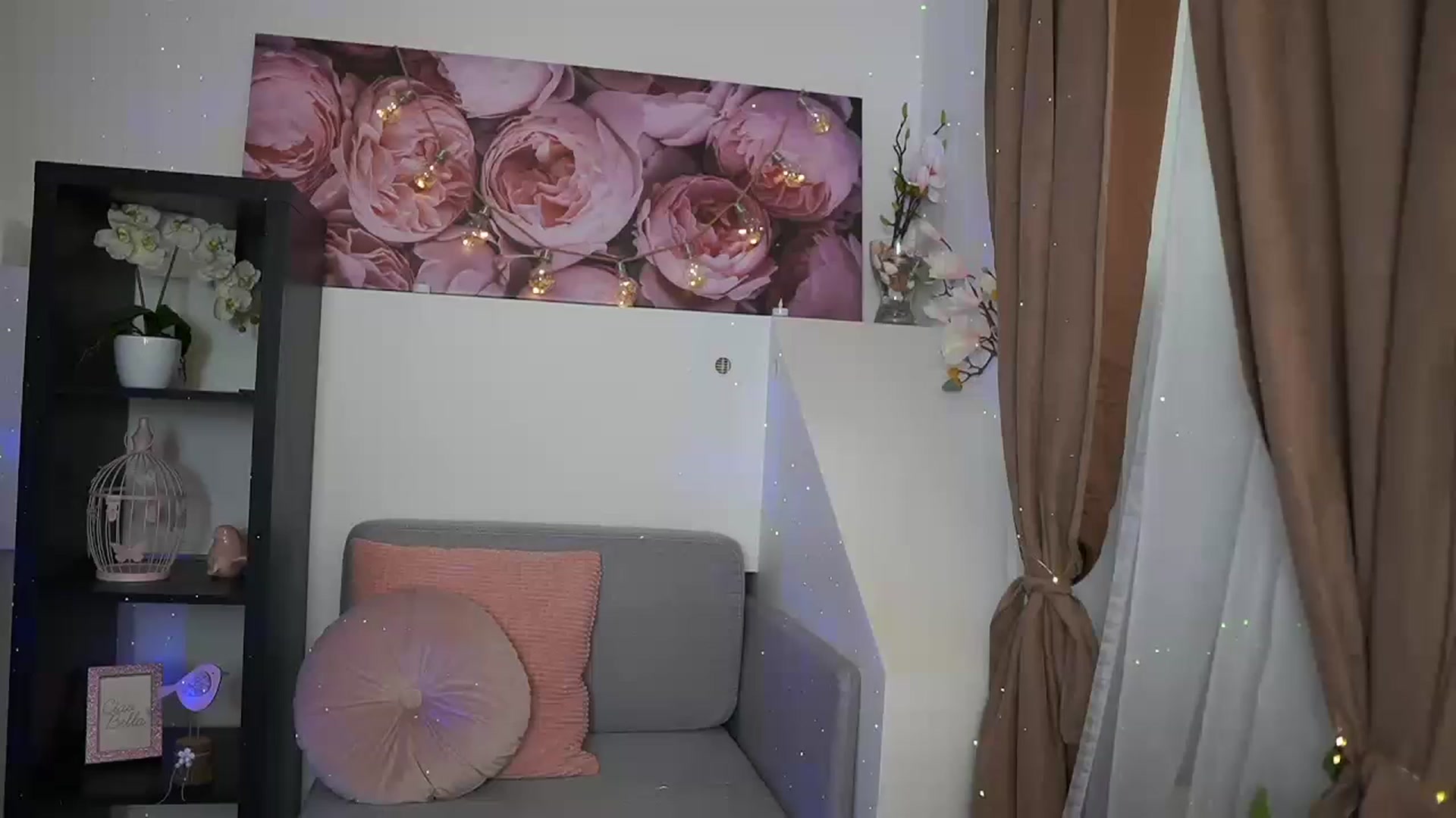 Gallery image thumbnail from EVA__LOVIA_'s myfreecams stream on, 08/17/2023, 12:10 image 4 of 20