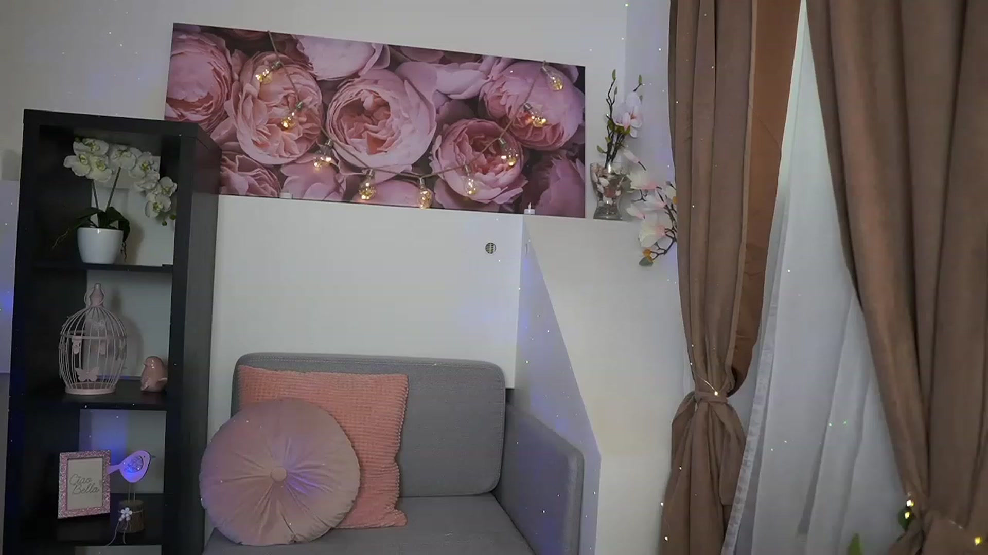 Gallery image thumbnail from EVA__LOVIA_'s myfreecams stream on, 08/17/2023, 12:10 image 3 of 20