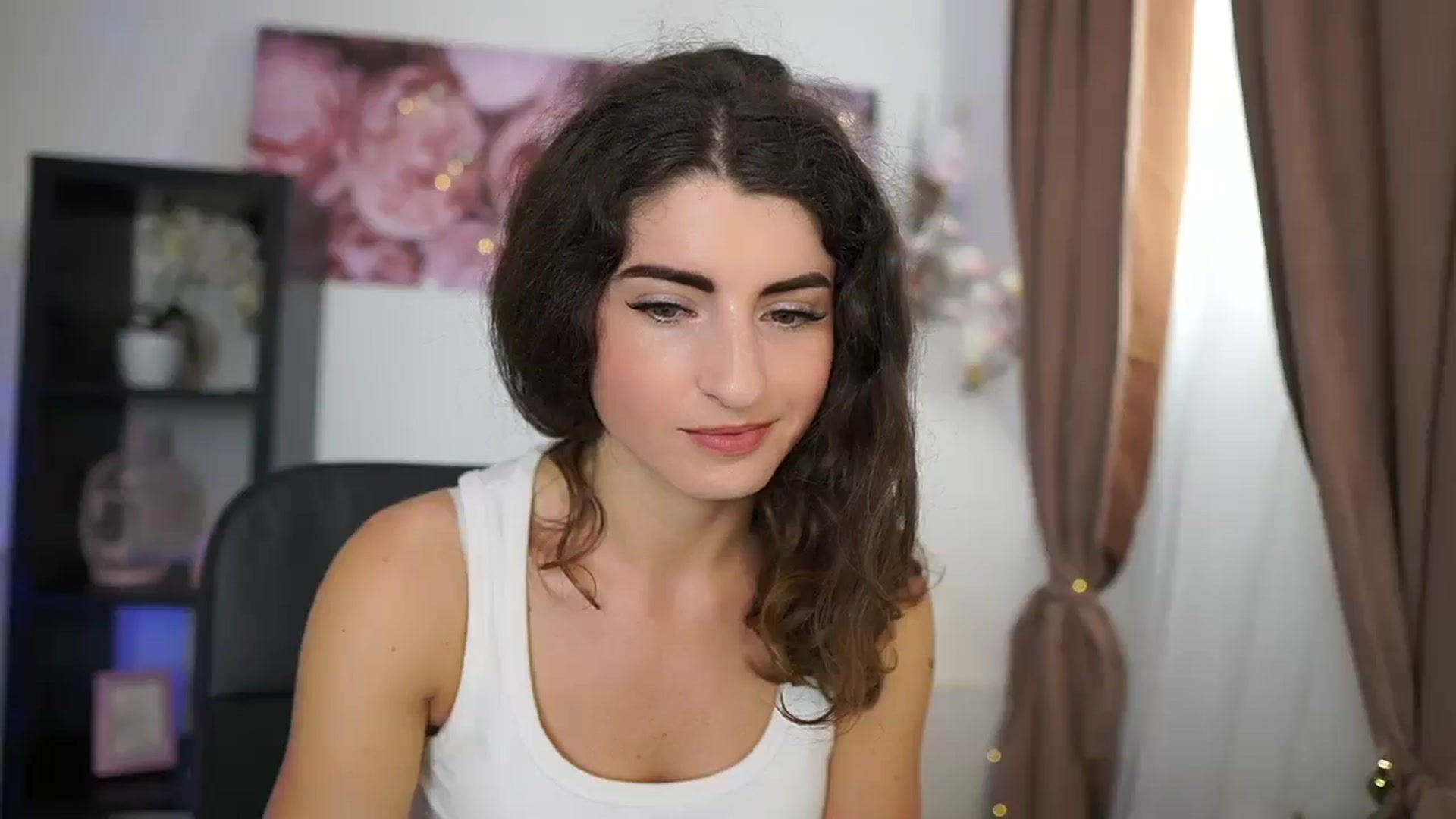 Gallery image thumbnail from EVA__LOVIA_'s myfreecams stream on, 08/25/2023, 10:58 image 16 of 20