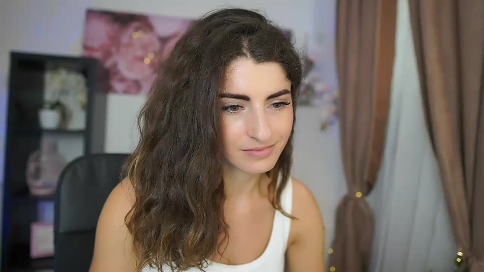 Gallery image thumbnail from EVA__LOVIA_'s myfreecams stream on, 08/25/2023, 14:07 image 10 of 20
